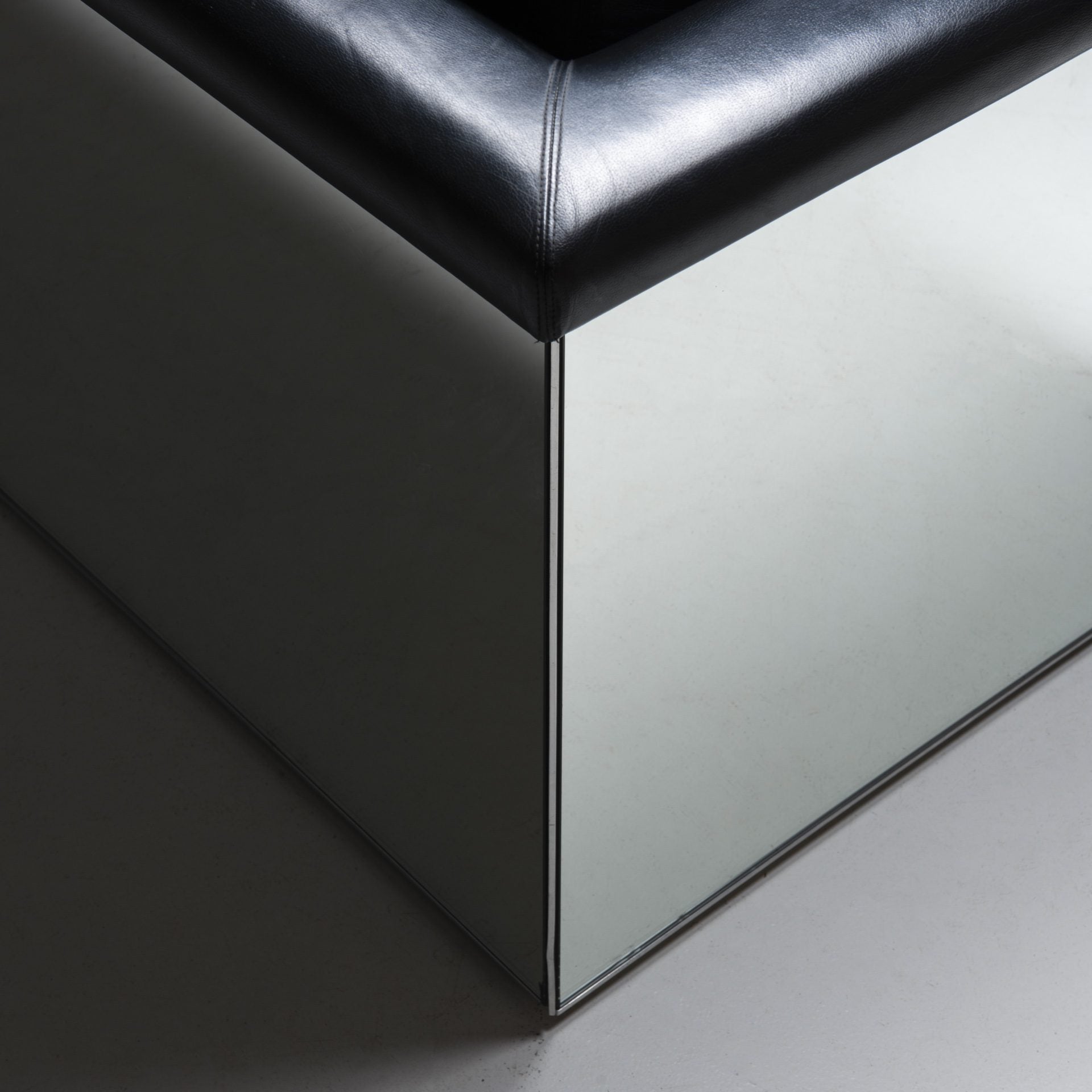 Trix & Robert Haussmann ‘The Lounge Seating’