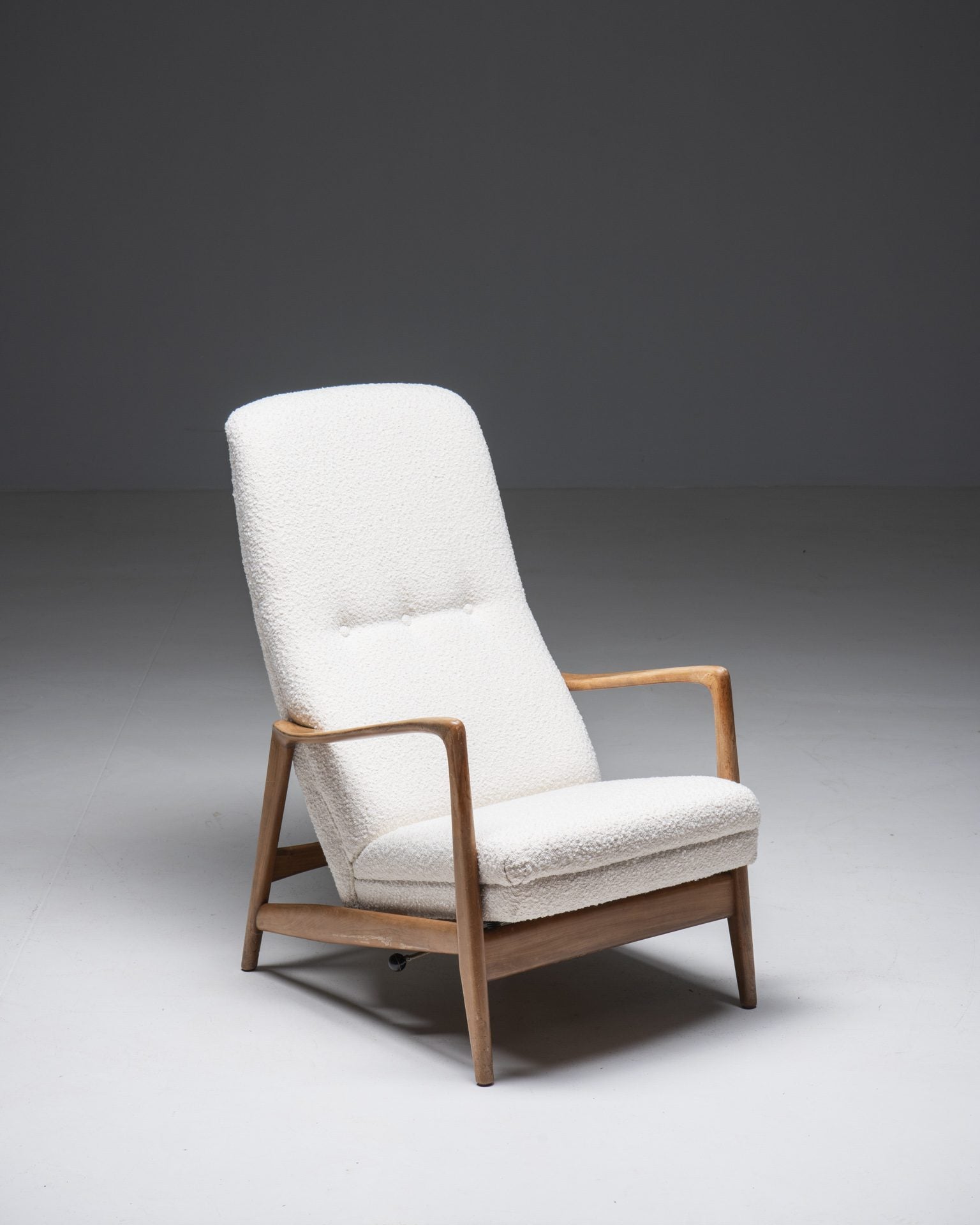 Gio Ponti ‘Model 829’ Reclining Easy Chair