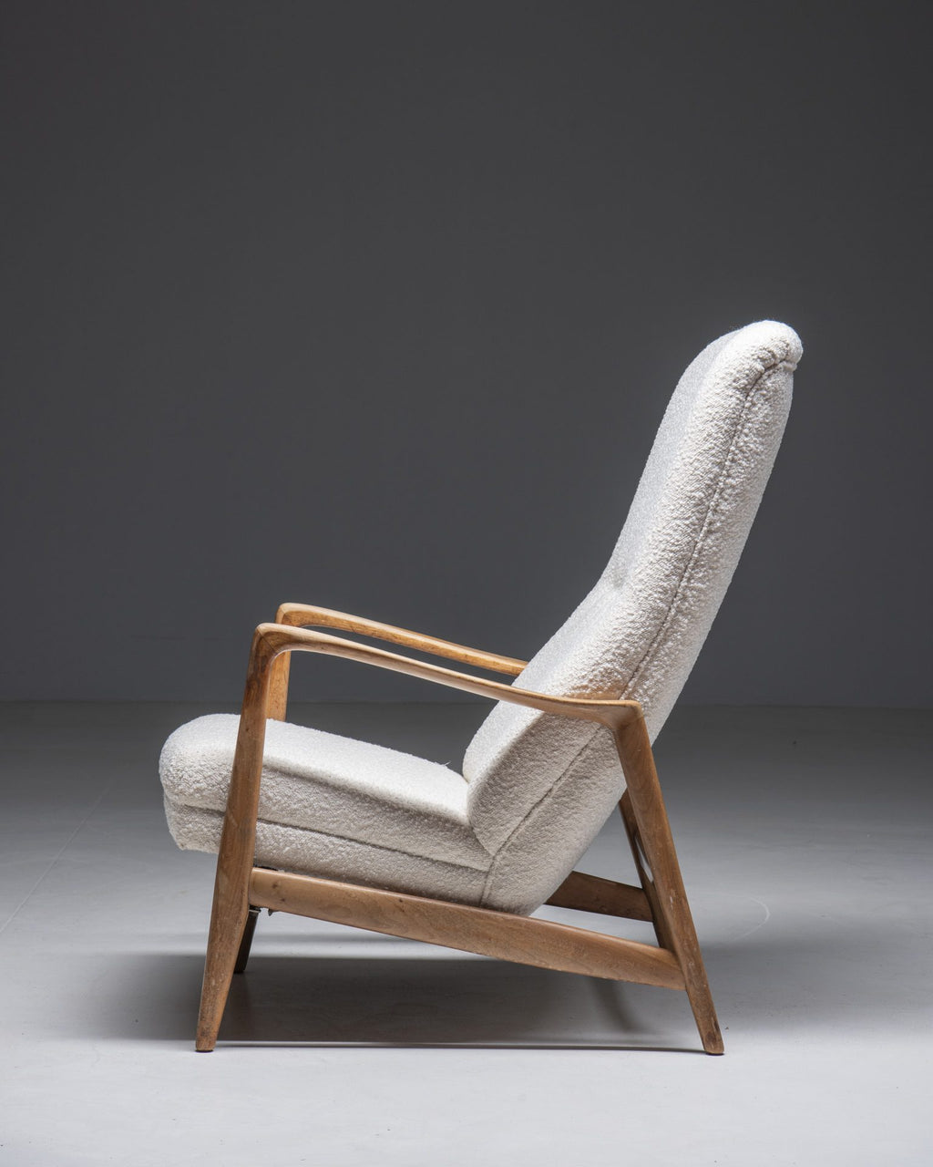 Gio Ponti ‘Model 829’ Reclining Easy Chair