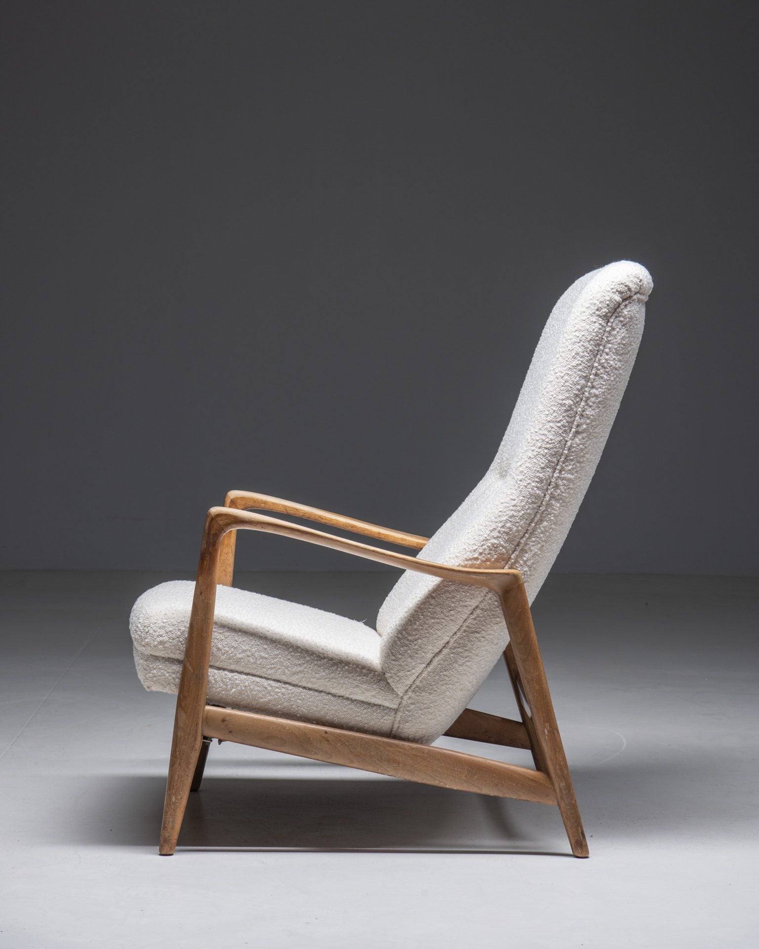 Gio Ponti ‘Model 829’ Reclining Easy Chair