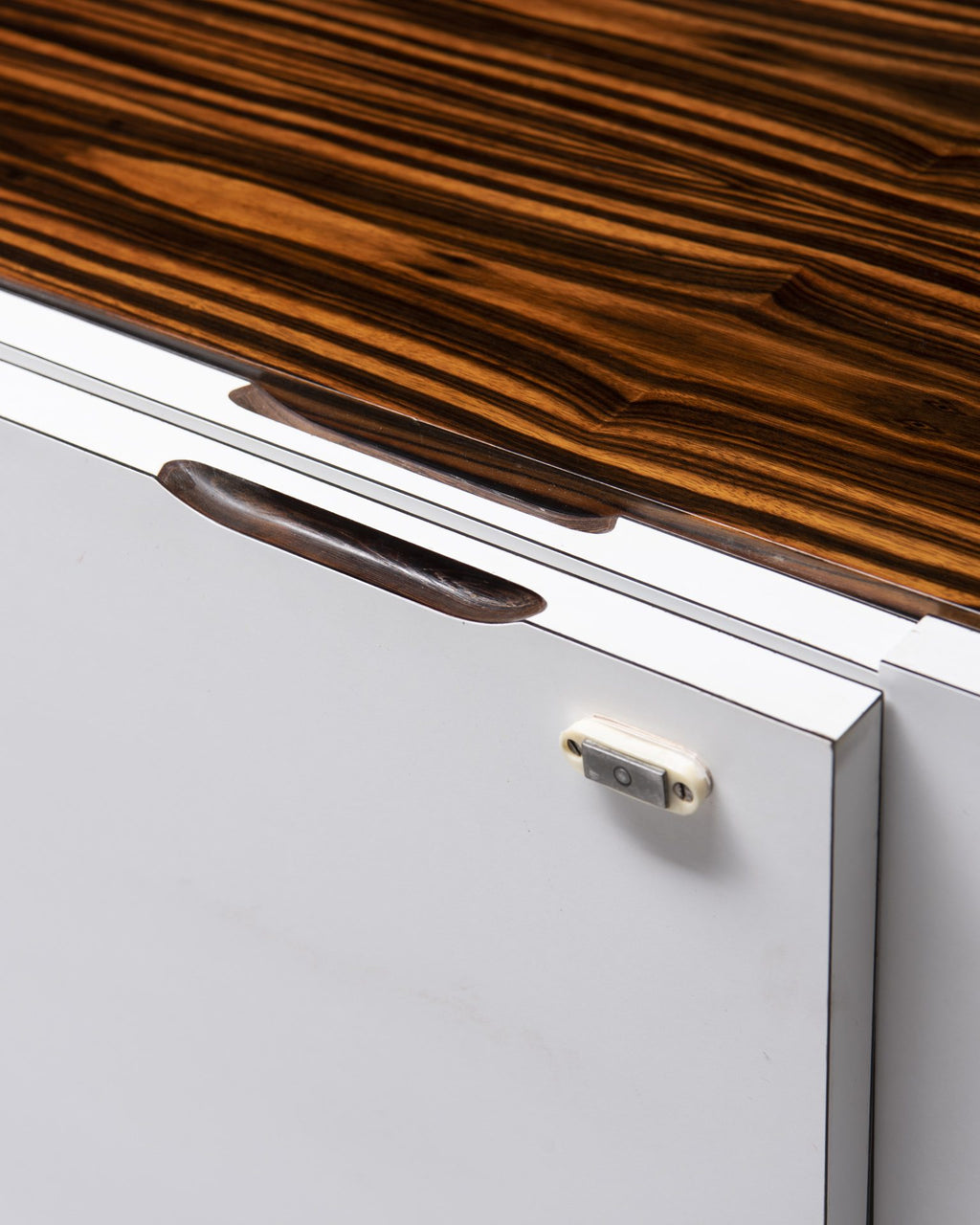 Sideboard in Zebrano veneer with White Doors, 1960’s