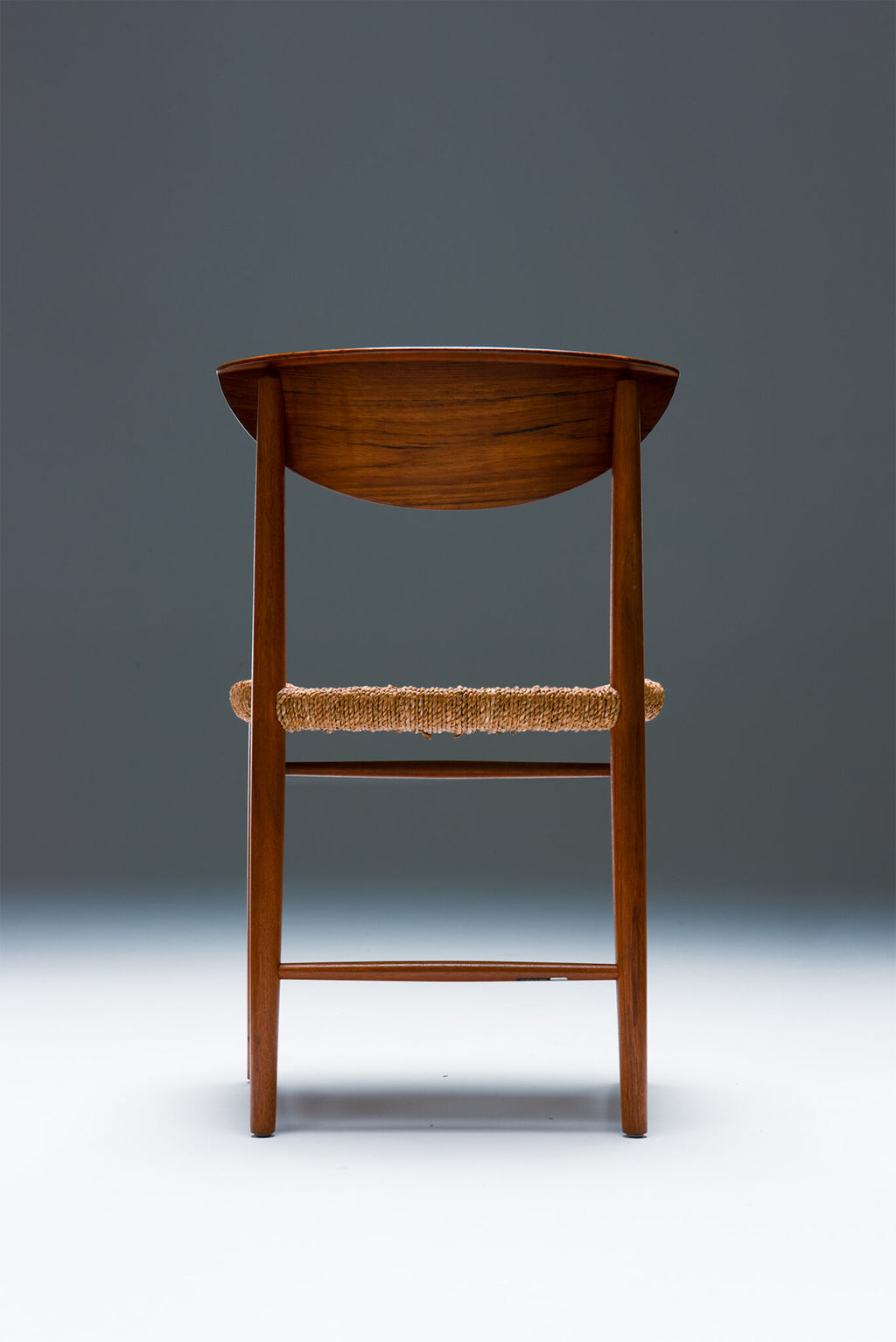 Orla Mølgaard-Nielsen, Peter Hvidt ‘Model 316’ Chairs