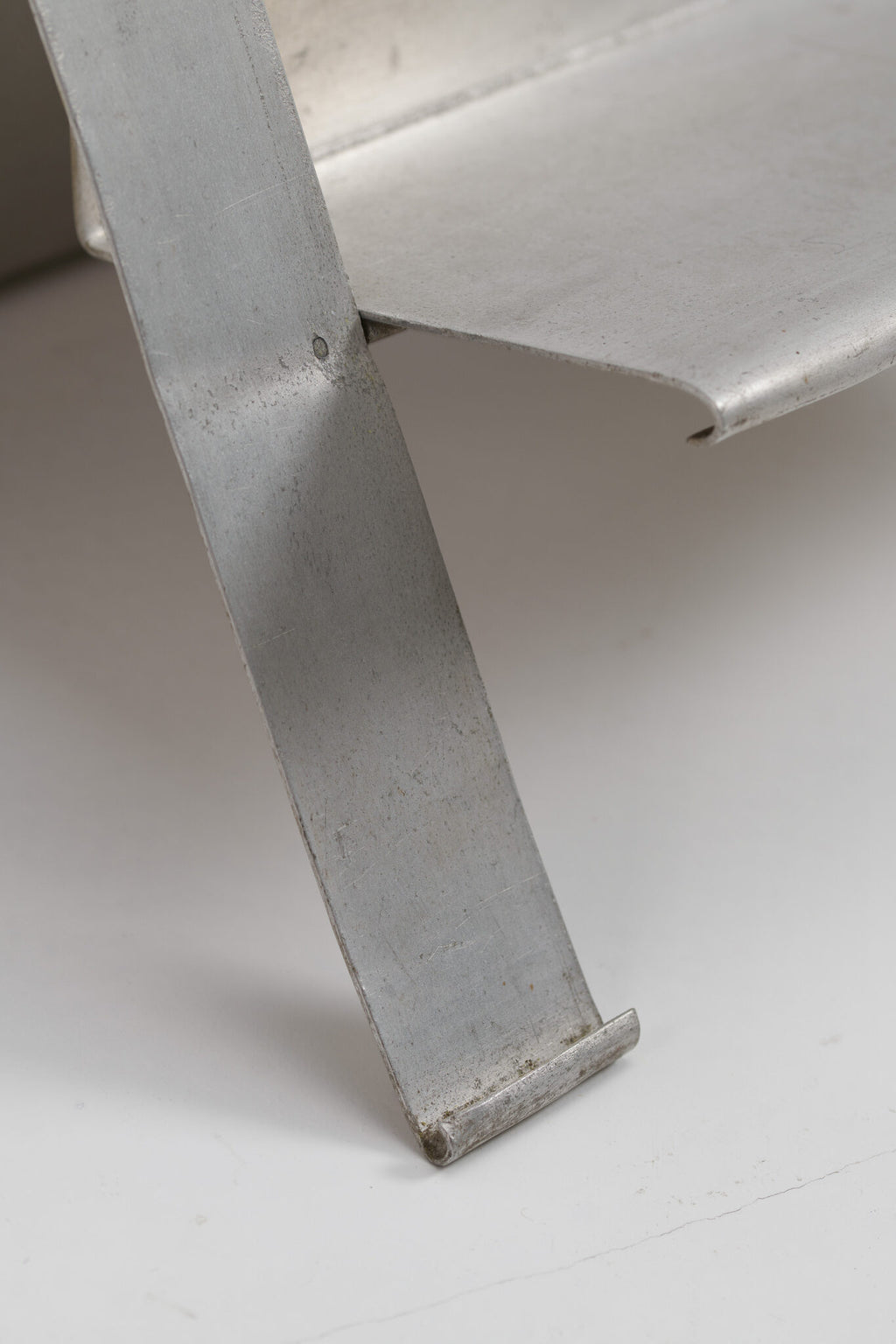 Rob Parry Unique Magazine Holder ‘Lektuurbak’