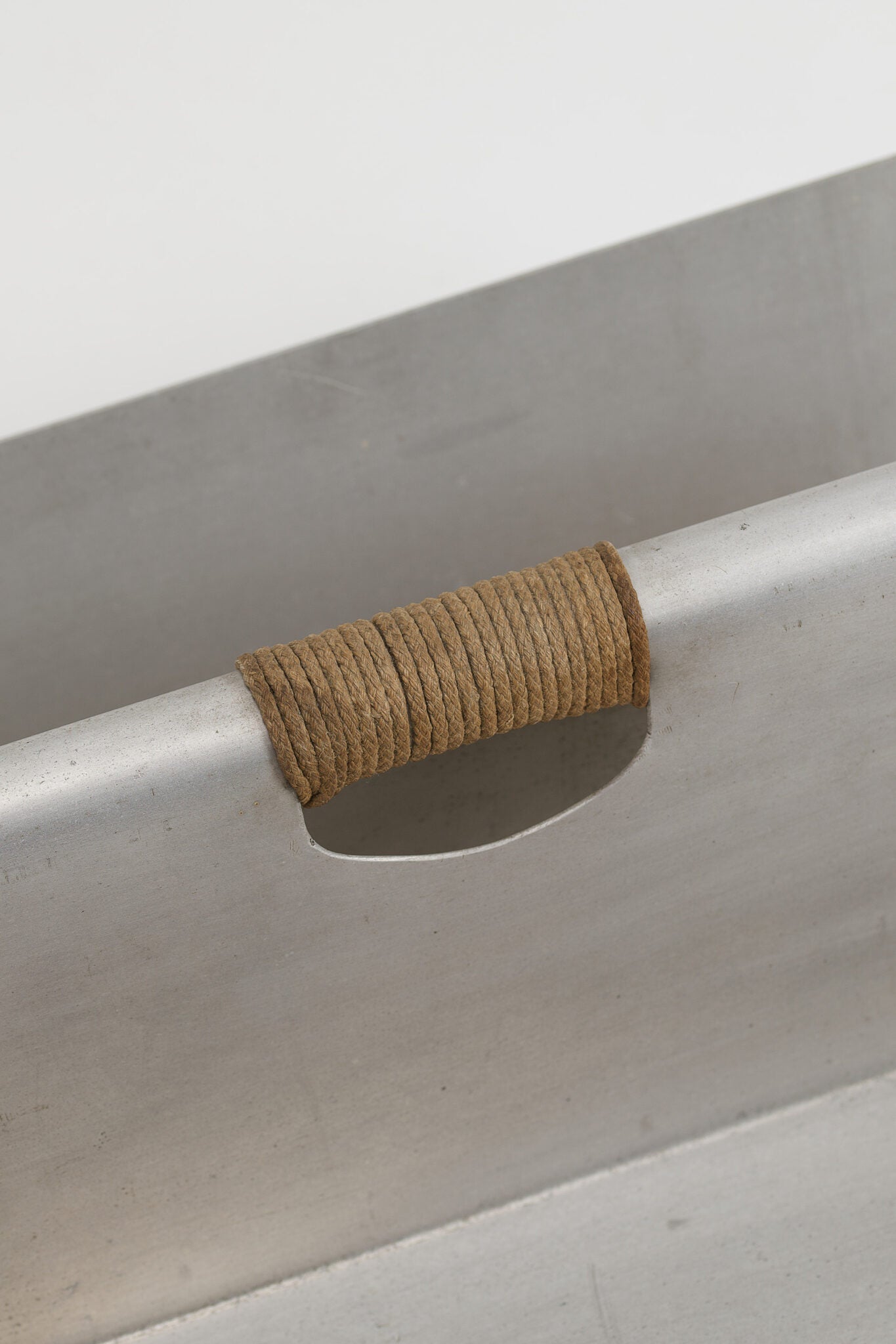 Rob Parry Unique Magazine Holder ‘Lektuurbak’