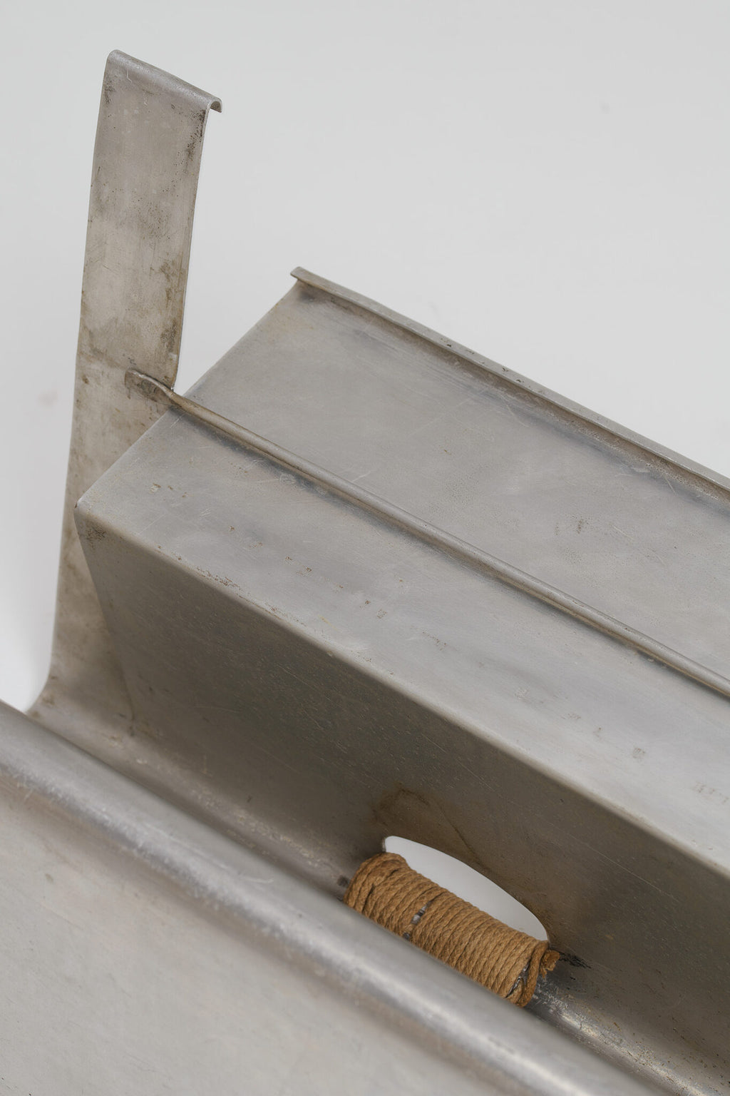 Rob Parry Unique Magazine Holder ‘Lektuurbak’
