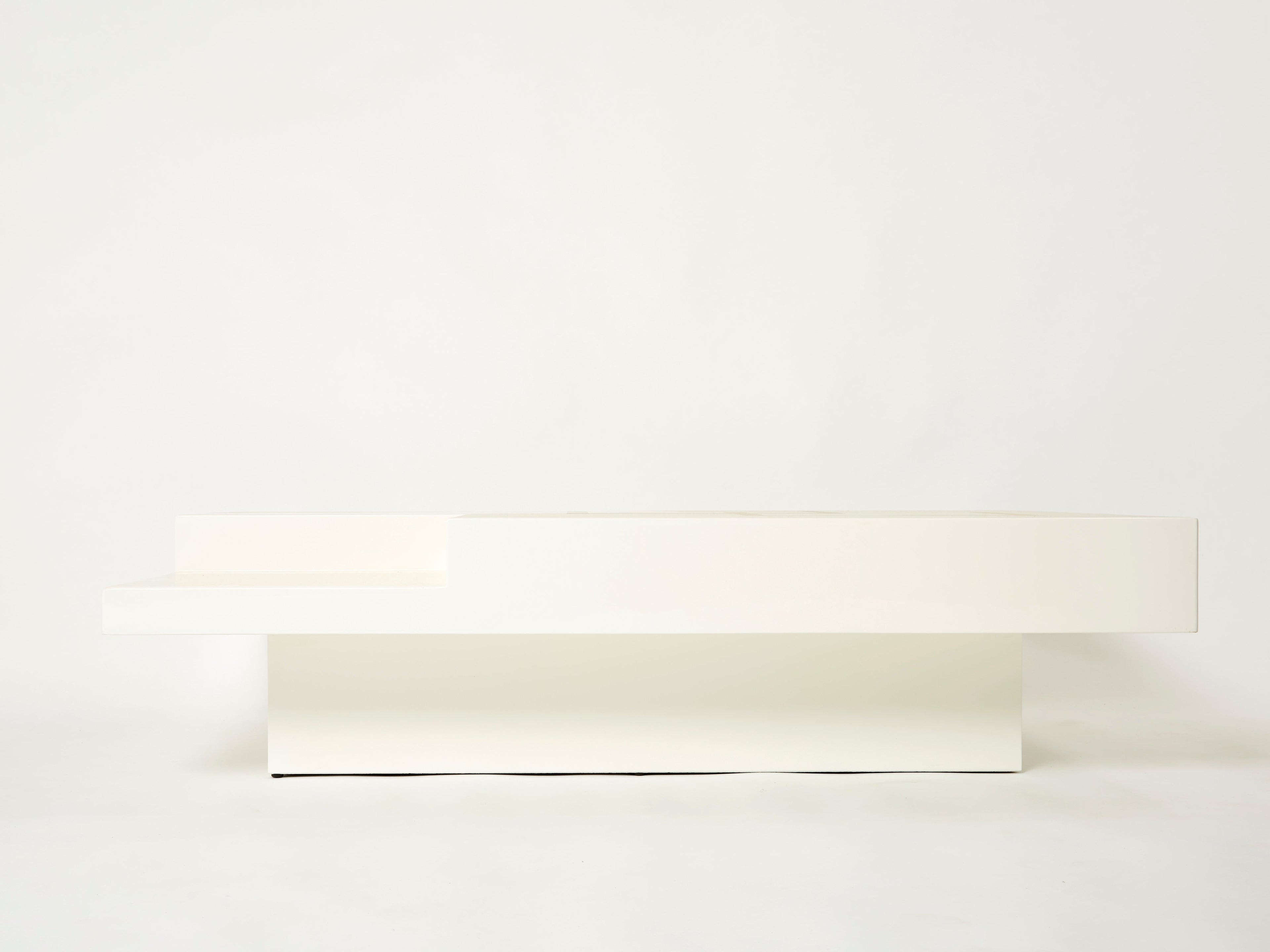 Italian extra large Antonio Pavia white lacquer brass steel coffee table 1970s