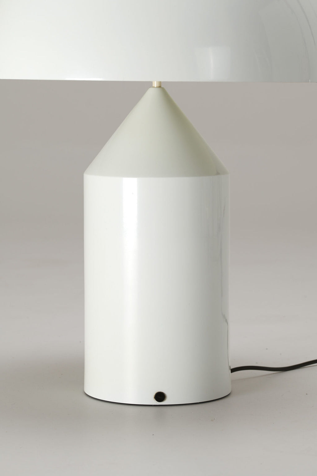 Vico Magistretti Atollo 233 Large Table Lamp – Early Edition