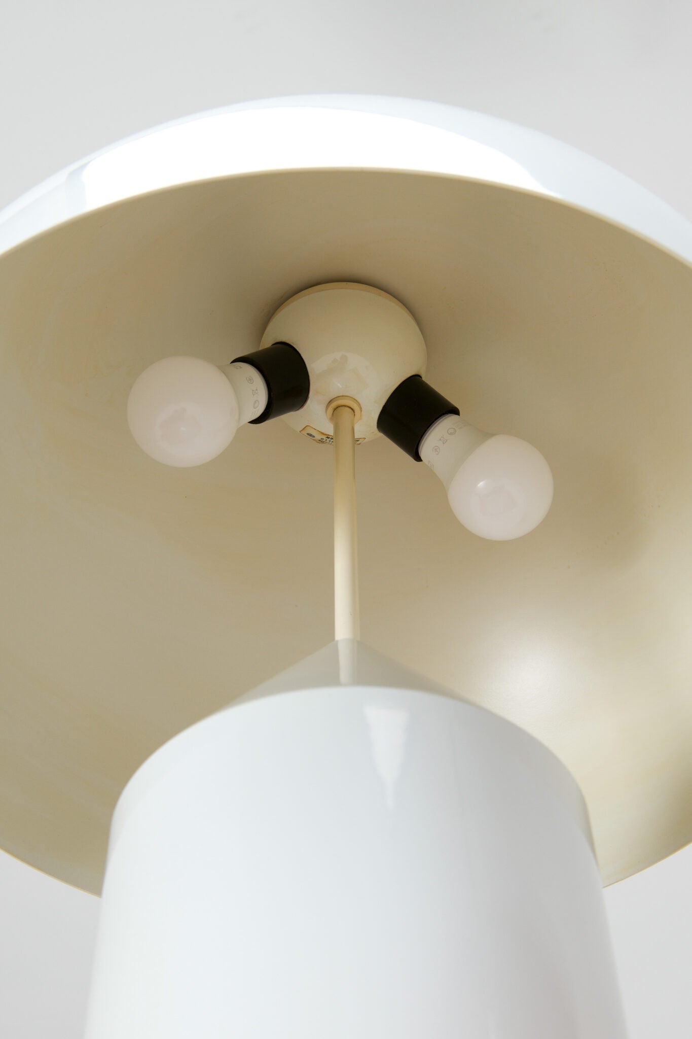 Vico Magistretti Atollo 233 Large Table Lamp – Early Edition