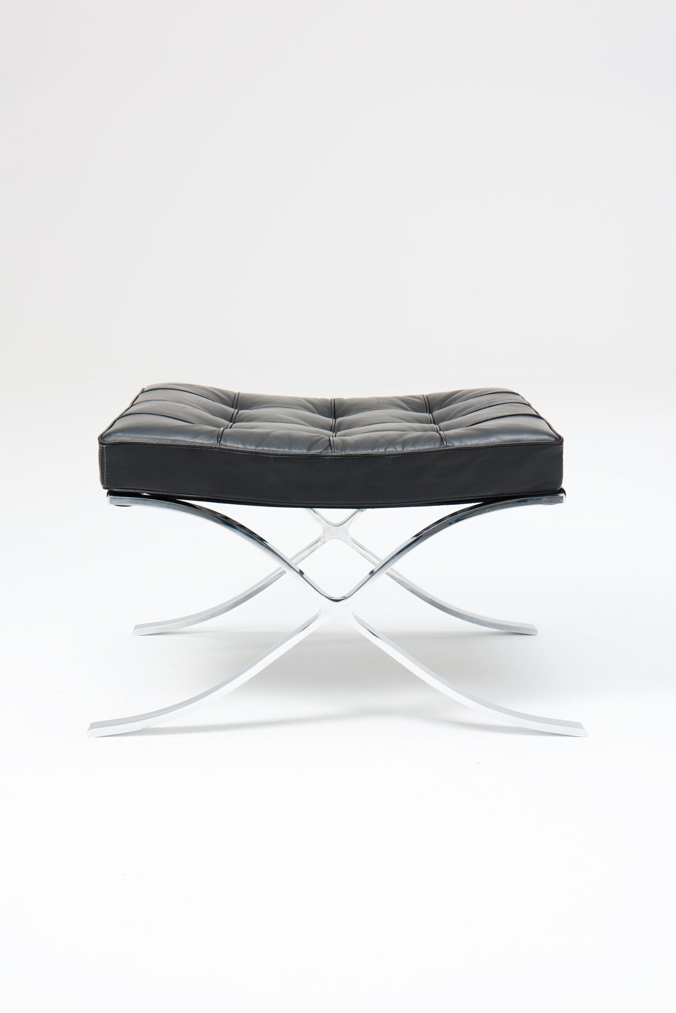 Mies van der Rohe BARCELONA CHAIR & OTTOMAN