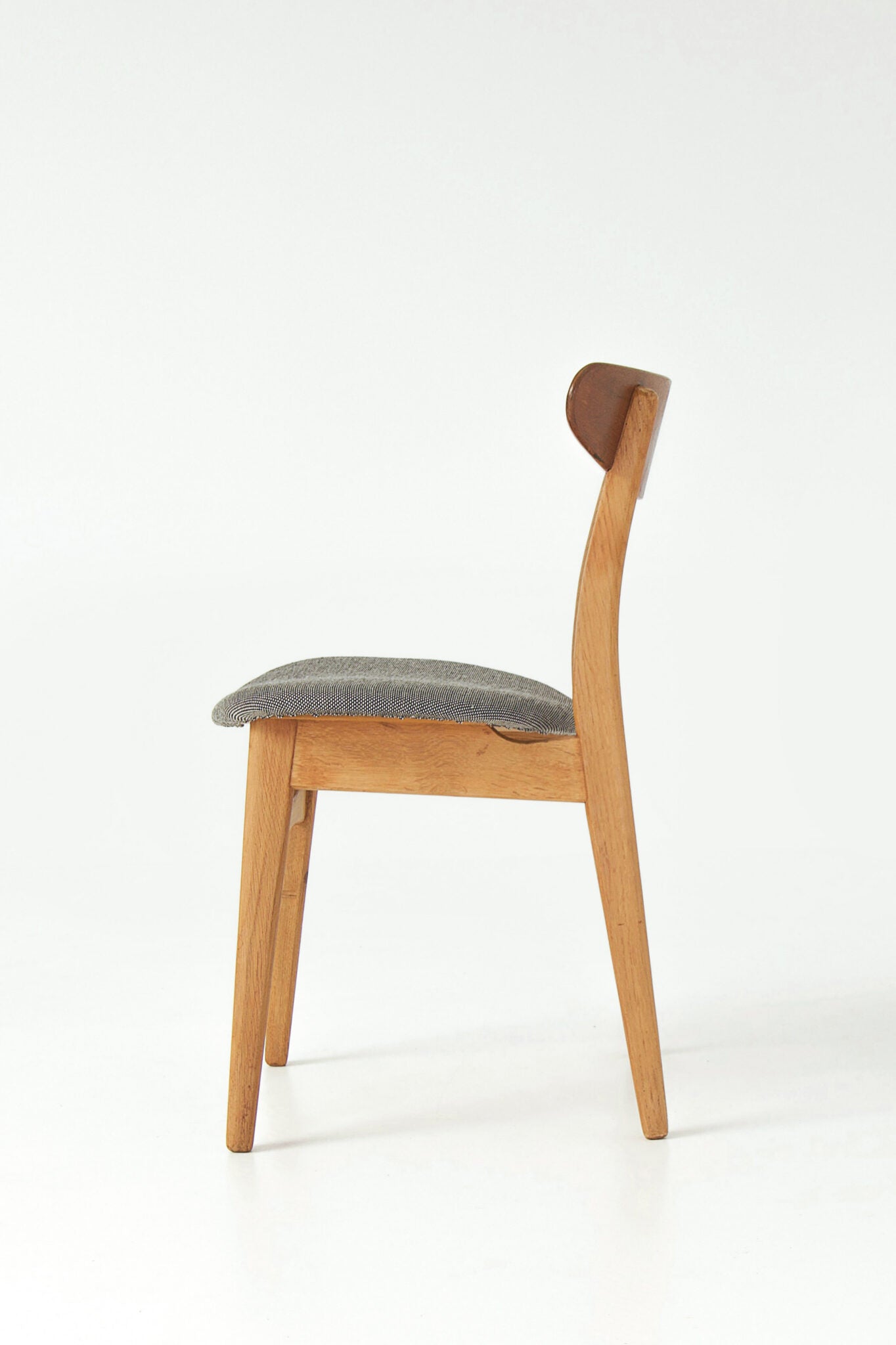 Hans J. Wegner A Set of 4 ‘CH30’ Dining Chairs
