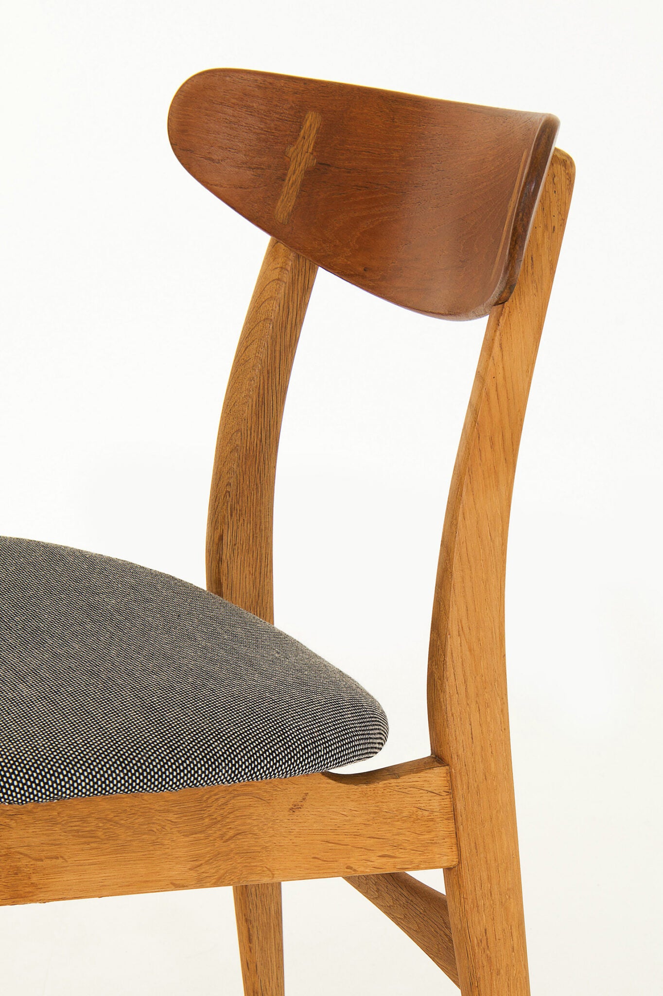 Hans J. Wegner A Set of 4 ‘CH30’ Dining Chairs