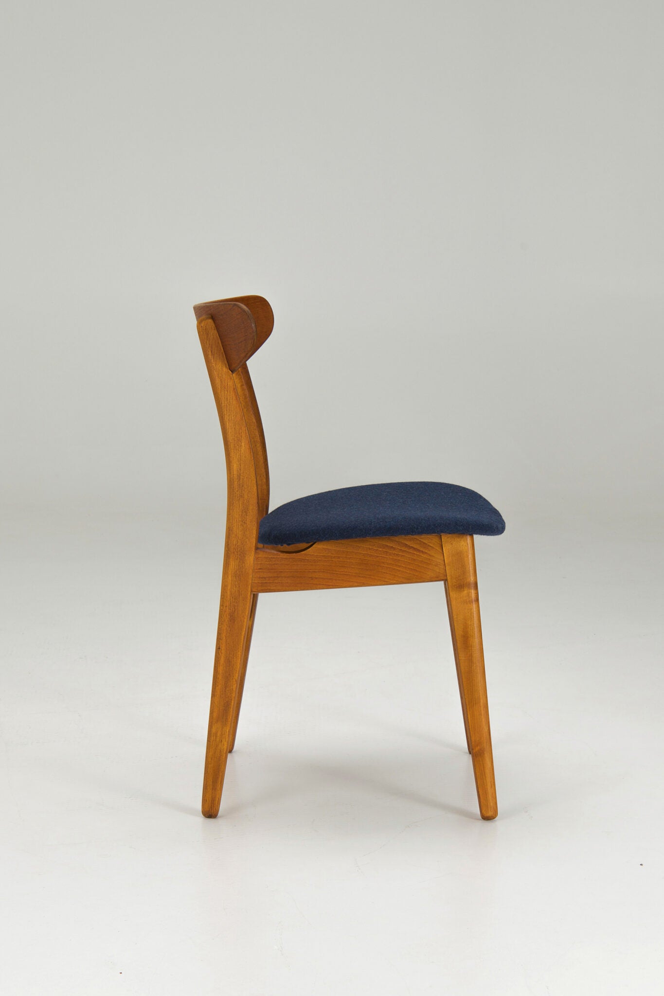 Hans J. Wegner A Set of 4 ‘CH30’ Dining Chairs