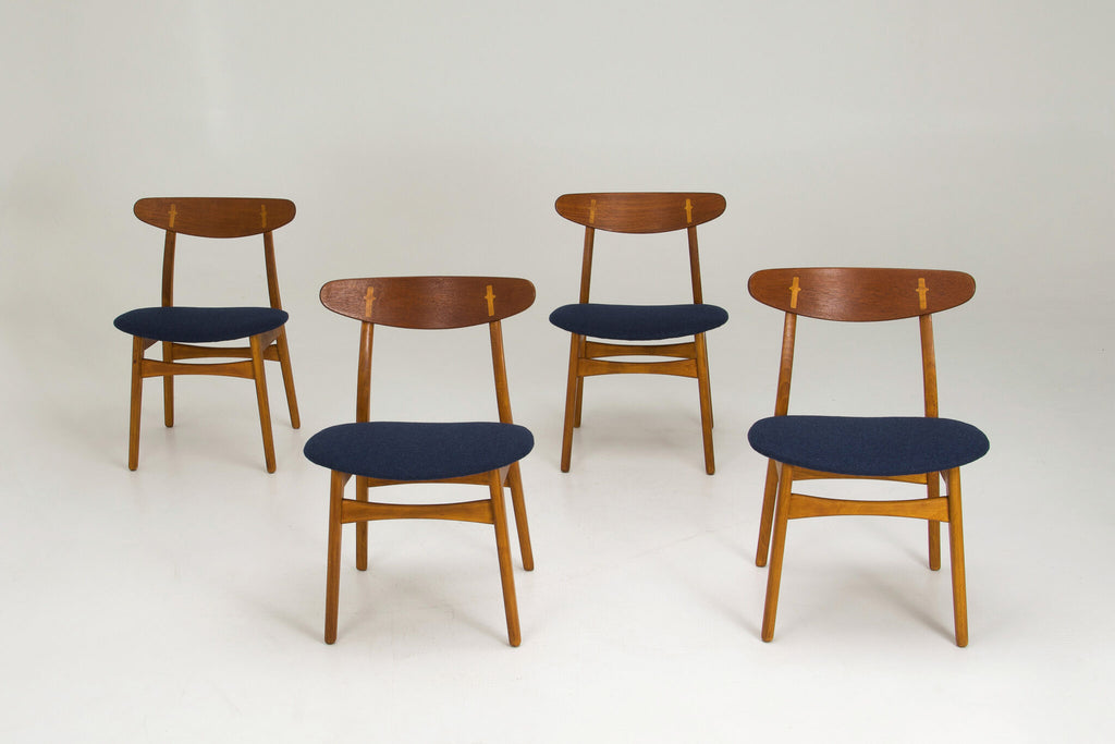 Hans J. Wegner A Set of 4 ‘CH30’ Dining Chairs