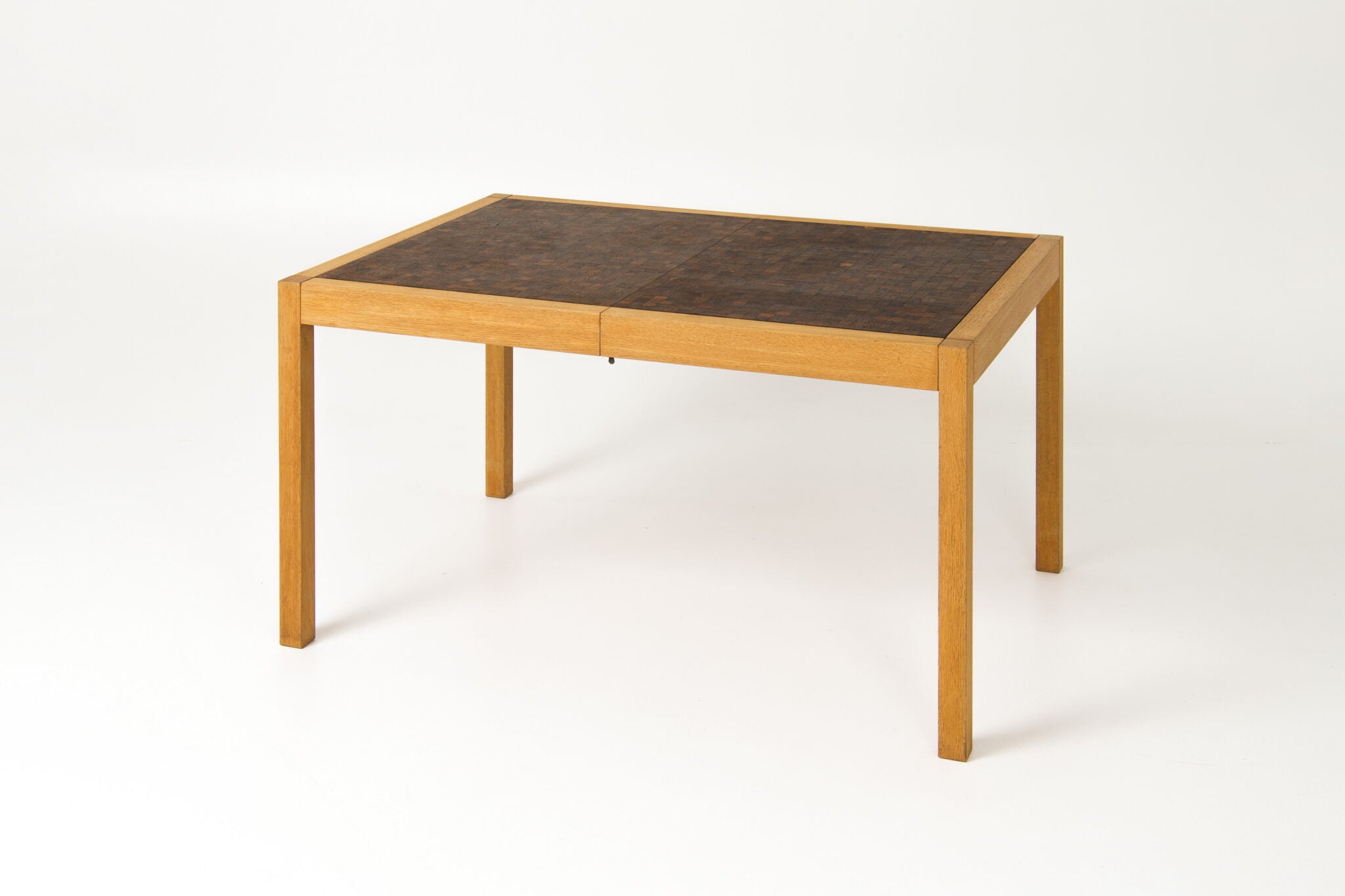 Checkered Extendable Dining Table