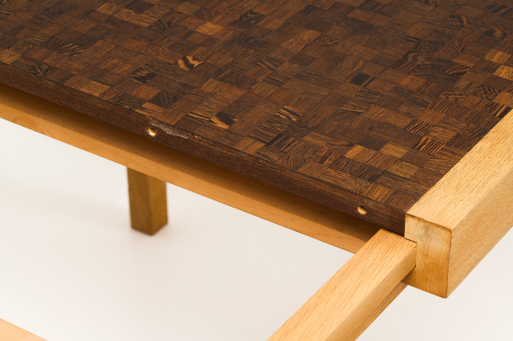 Checkered Extendable Dining Table
