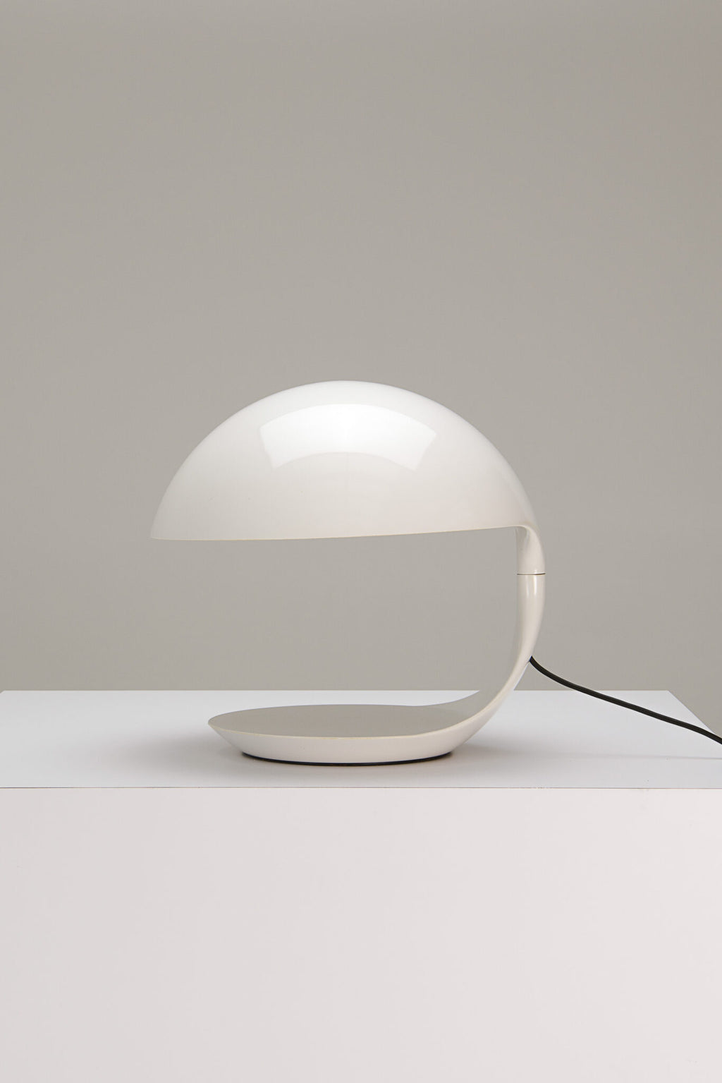 Elio Martinelli ‘Cobra 629’ Table Lamp