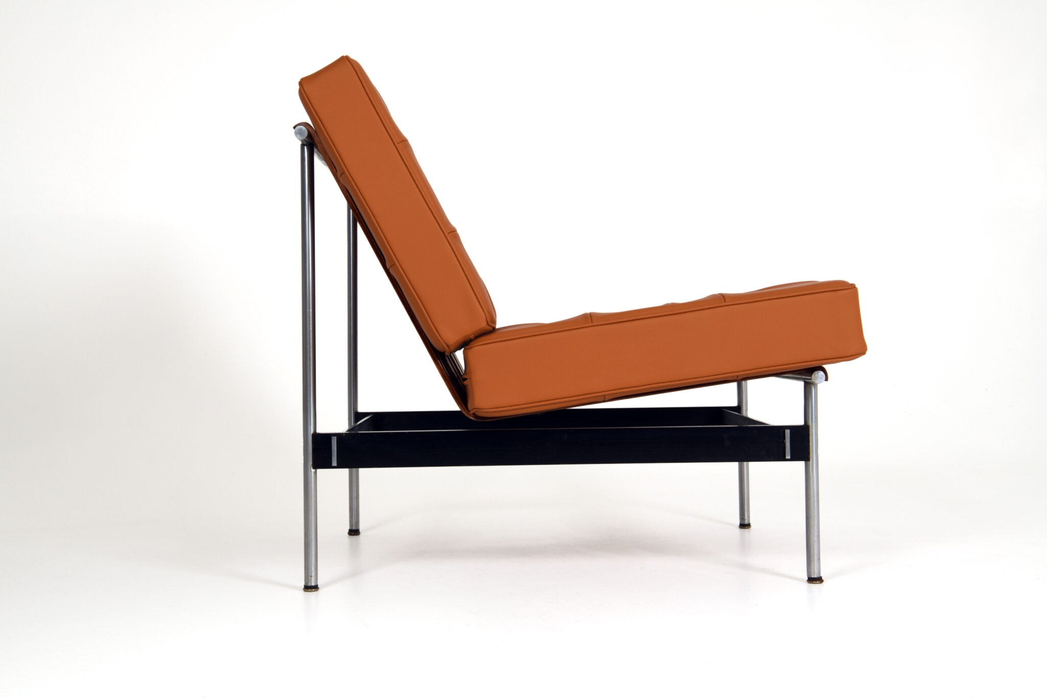 Kho Liang Ie ‘F416’ Easy Chair