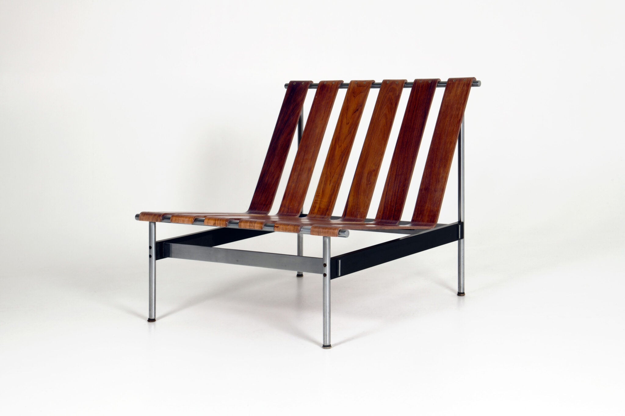 Kho Liang Ie ‘F416’ Easy Chair