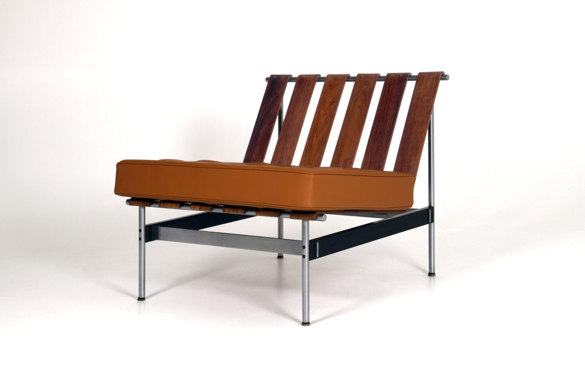 Kho Liang Ie ‘F416’ Easy Chair