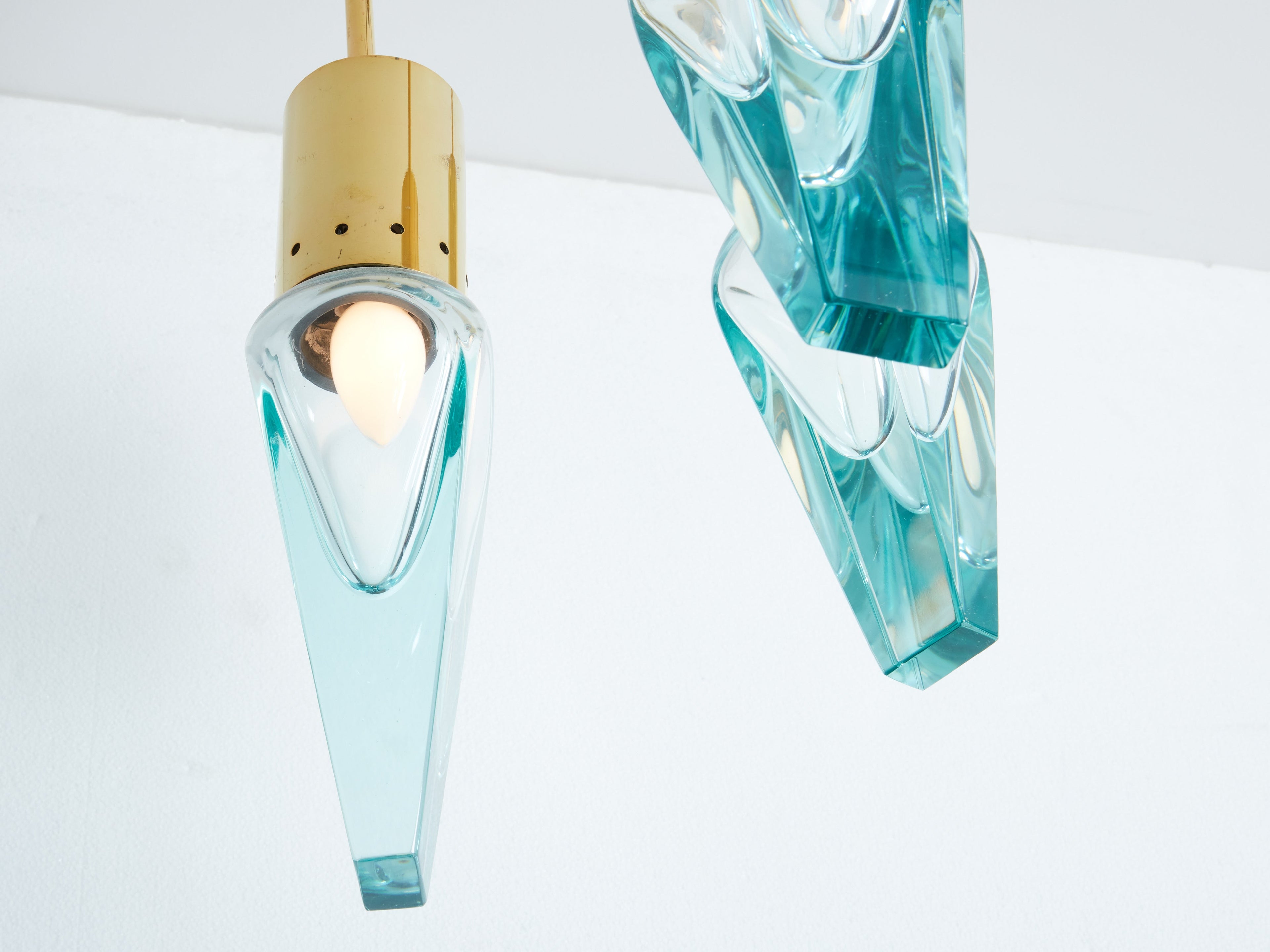 Flavio Poli for Seguso thick Murano glass and brass chandelier 1950s