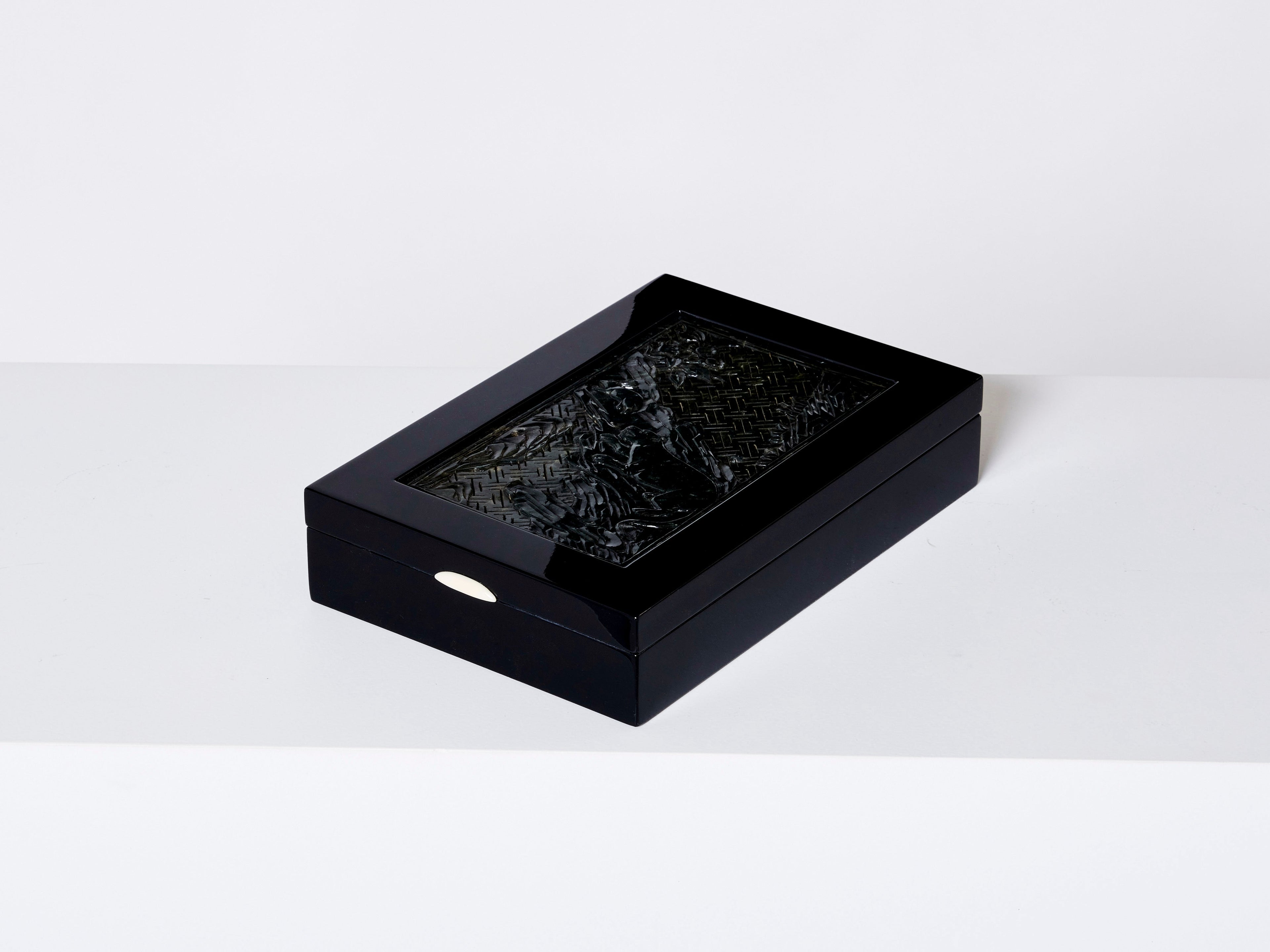 French Art Deco box black lacquer carved Jade stone 1930