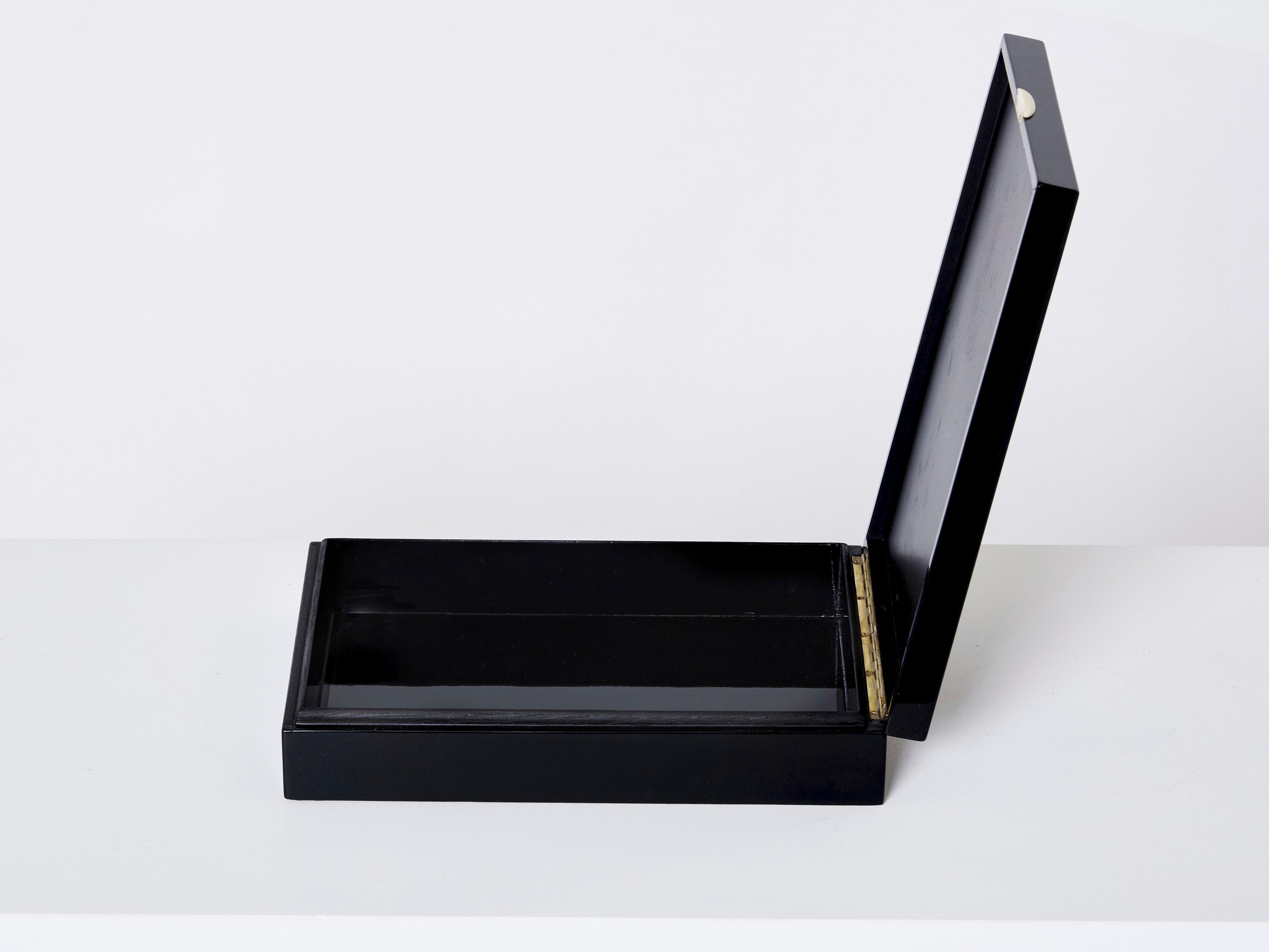 French Art Deco box black lacquer carved Jade stone 1930