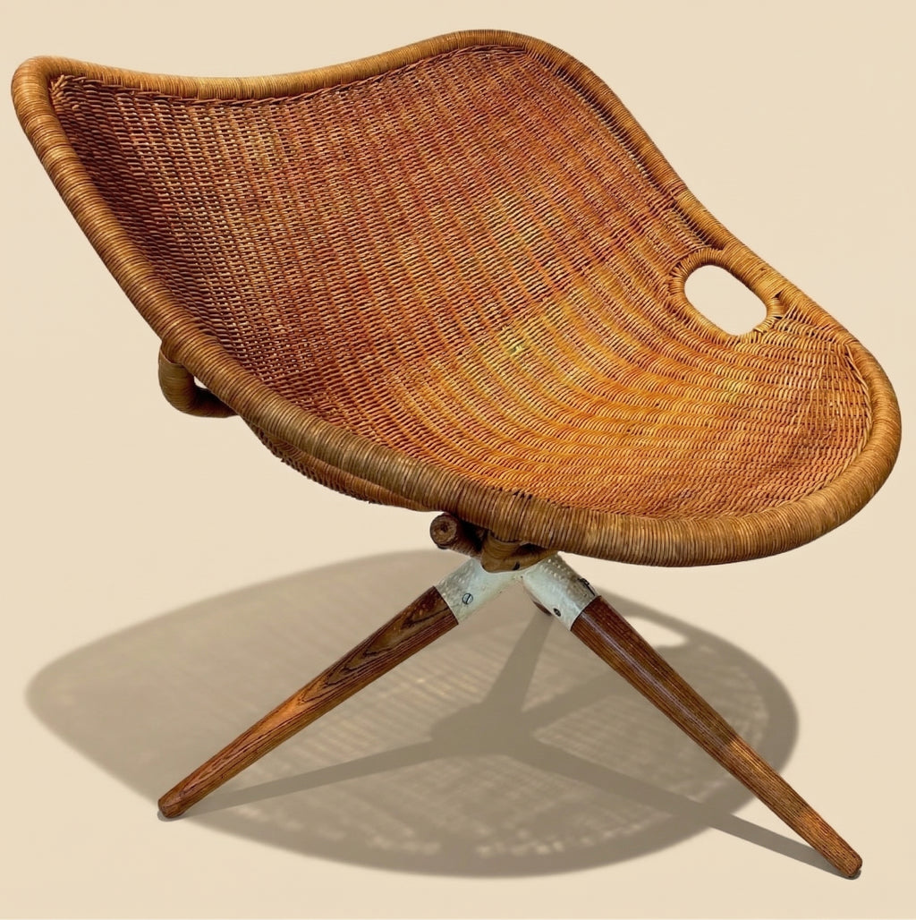 Chistera easy chair by Joseph André Motte