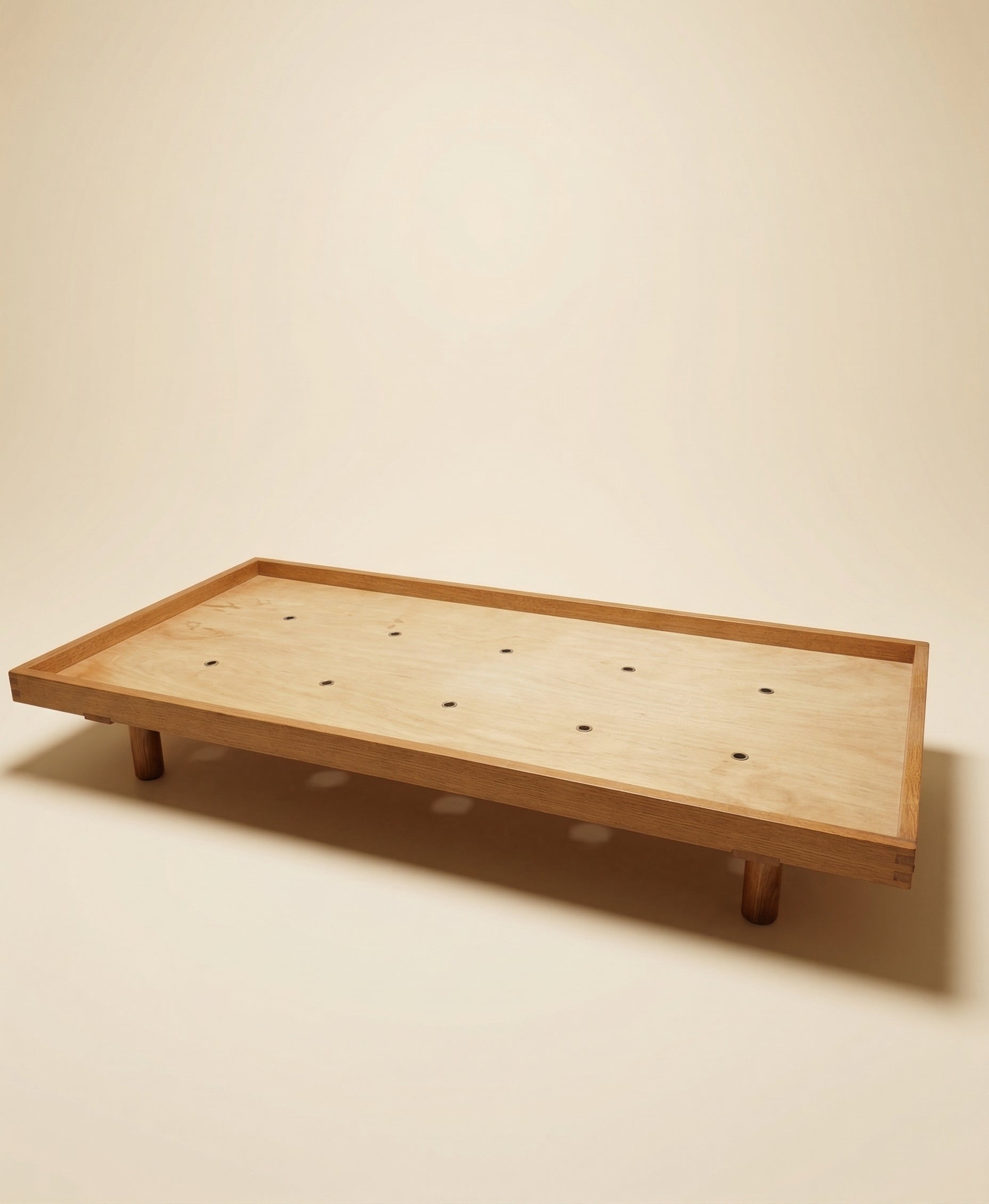 L01 or « Godot » daybed by Pierre Chapo