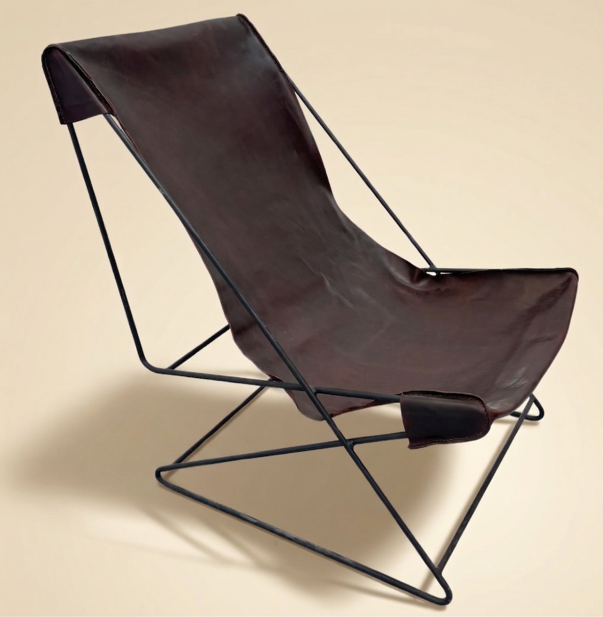Deck chair by Lina Bo Bardi designed for casa valéria