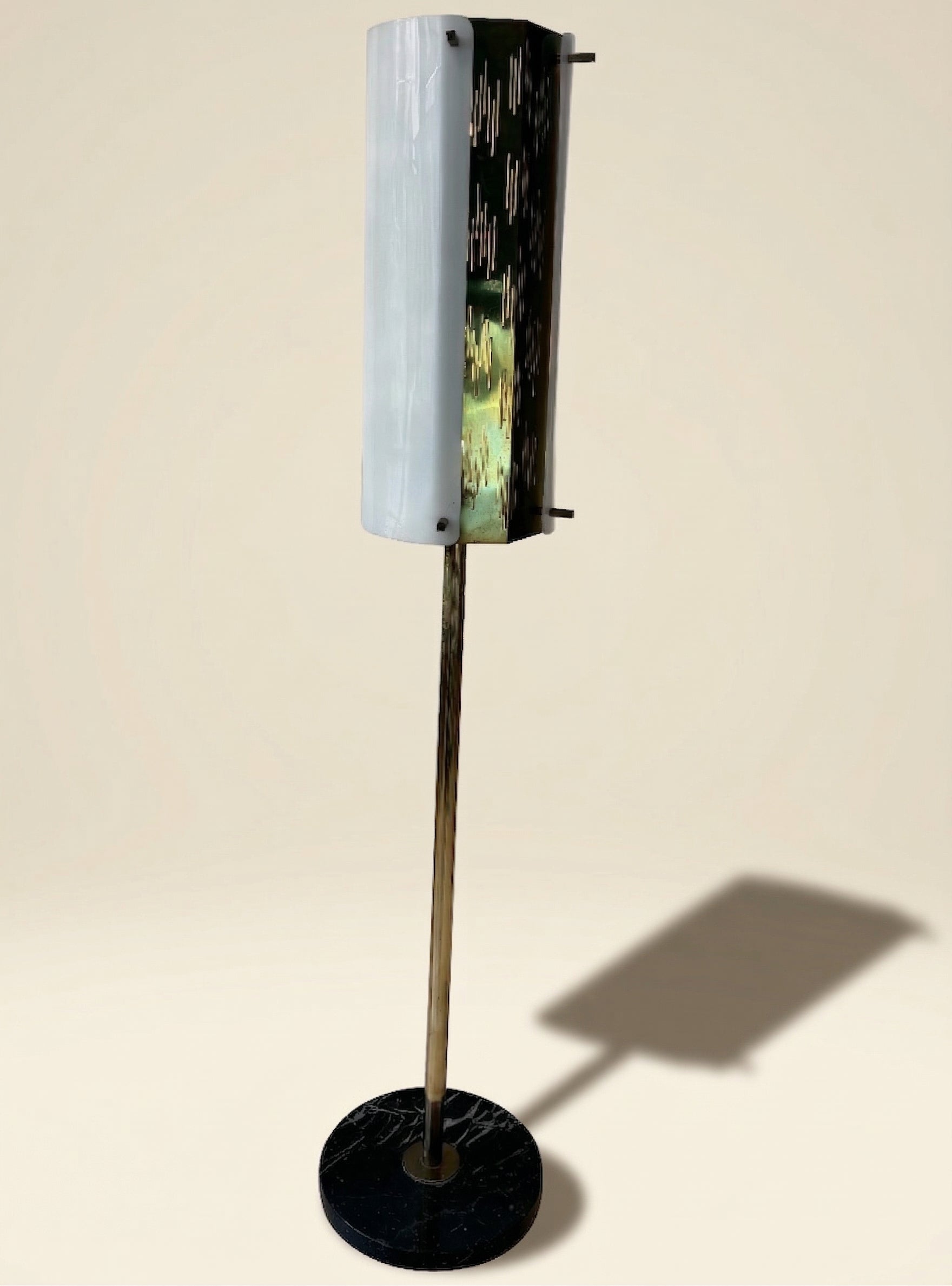 Beautiful floorlamp by Arlus