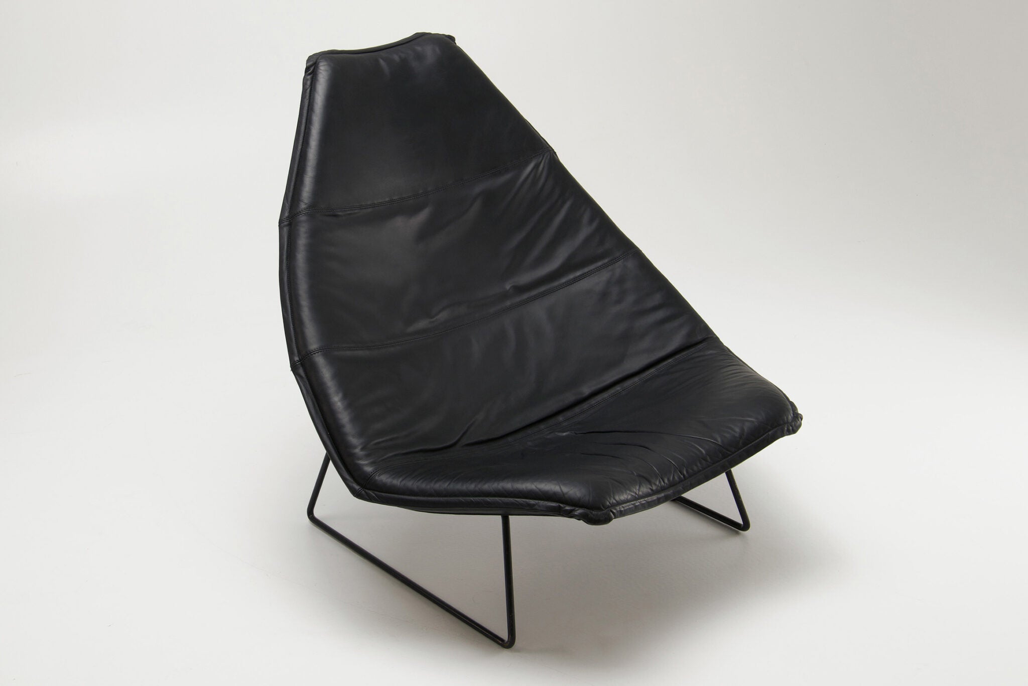 Geoffrey Harcourt Model ‘F585’ Sledge Easy Chair