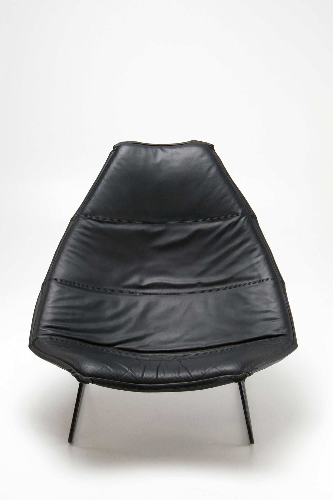 Geoffrey Harcourt Model ‘F585’ Sledge Easy Chair