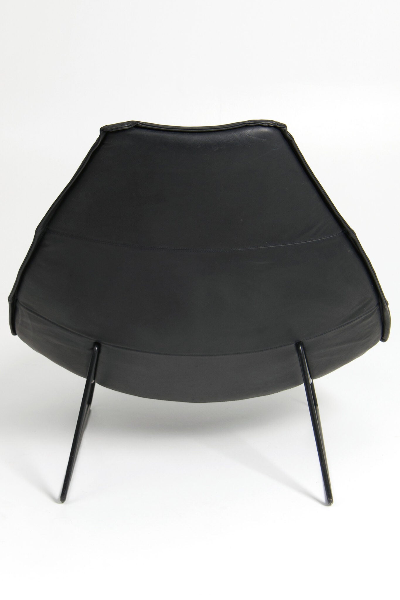 Geoffrey Harcourt Model ‘F585’ Sledge Easy Chair