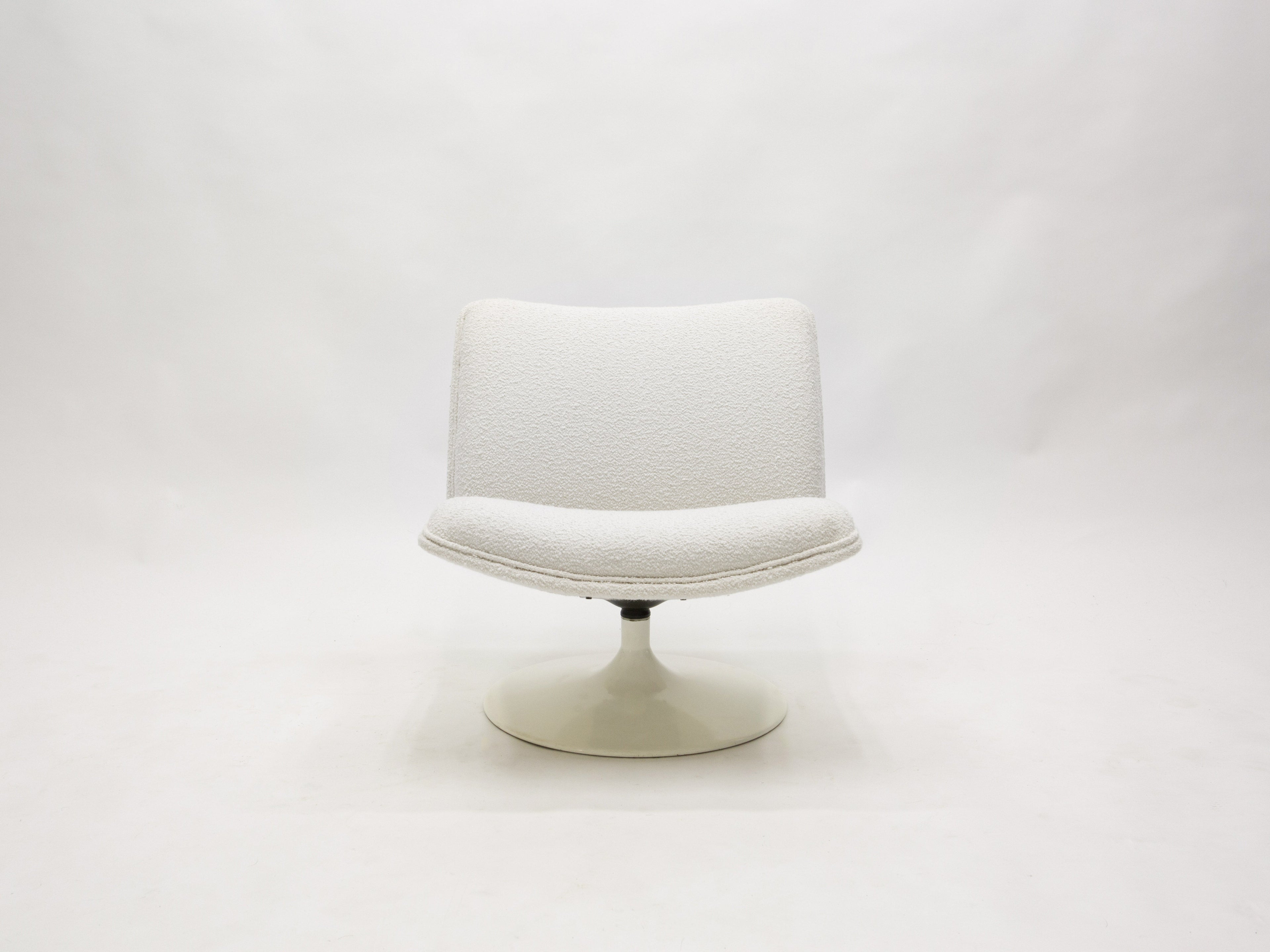 Geoffrey Harcourt for Artifort F504 swivel lounge chair bouclé 1960s
