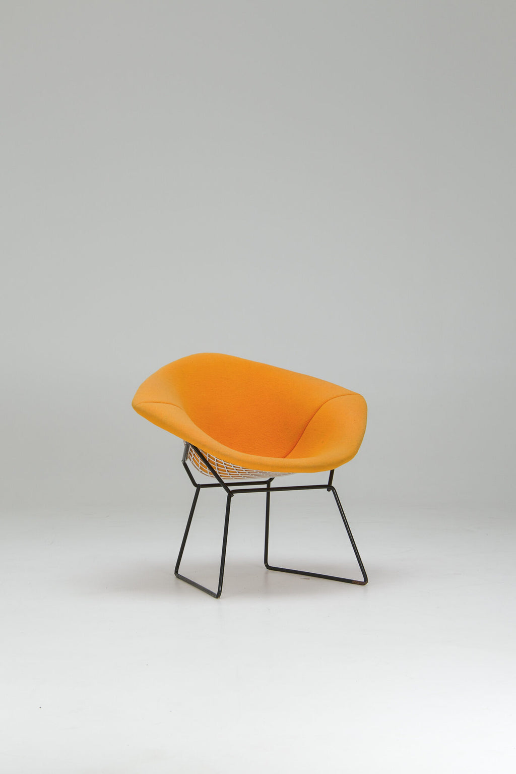 Harry Bertoia Diamond Chair – Yellow Upholstery