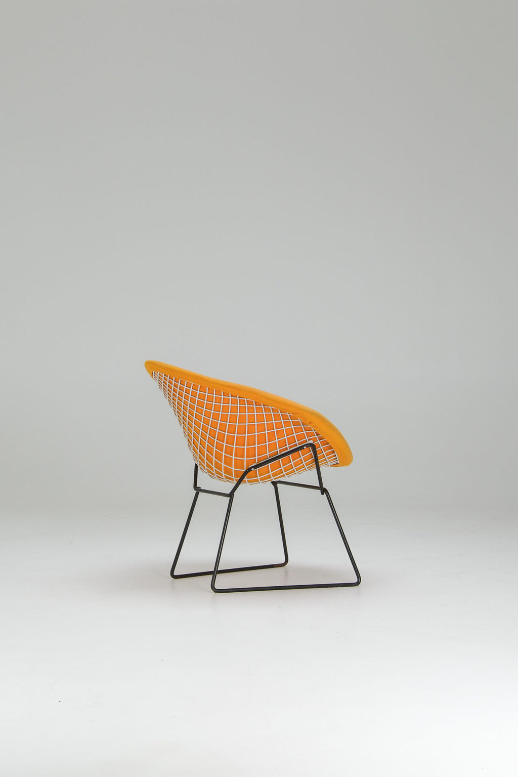 Harry Bertoia Diamond Chair – Yellow Upholstery