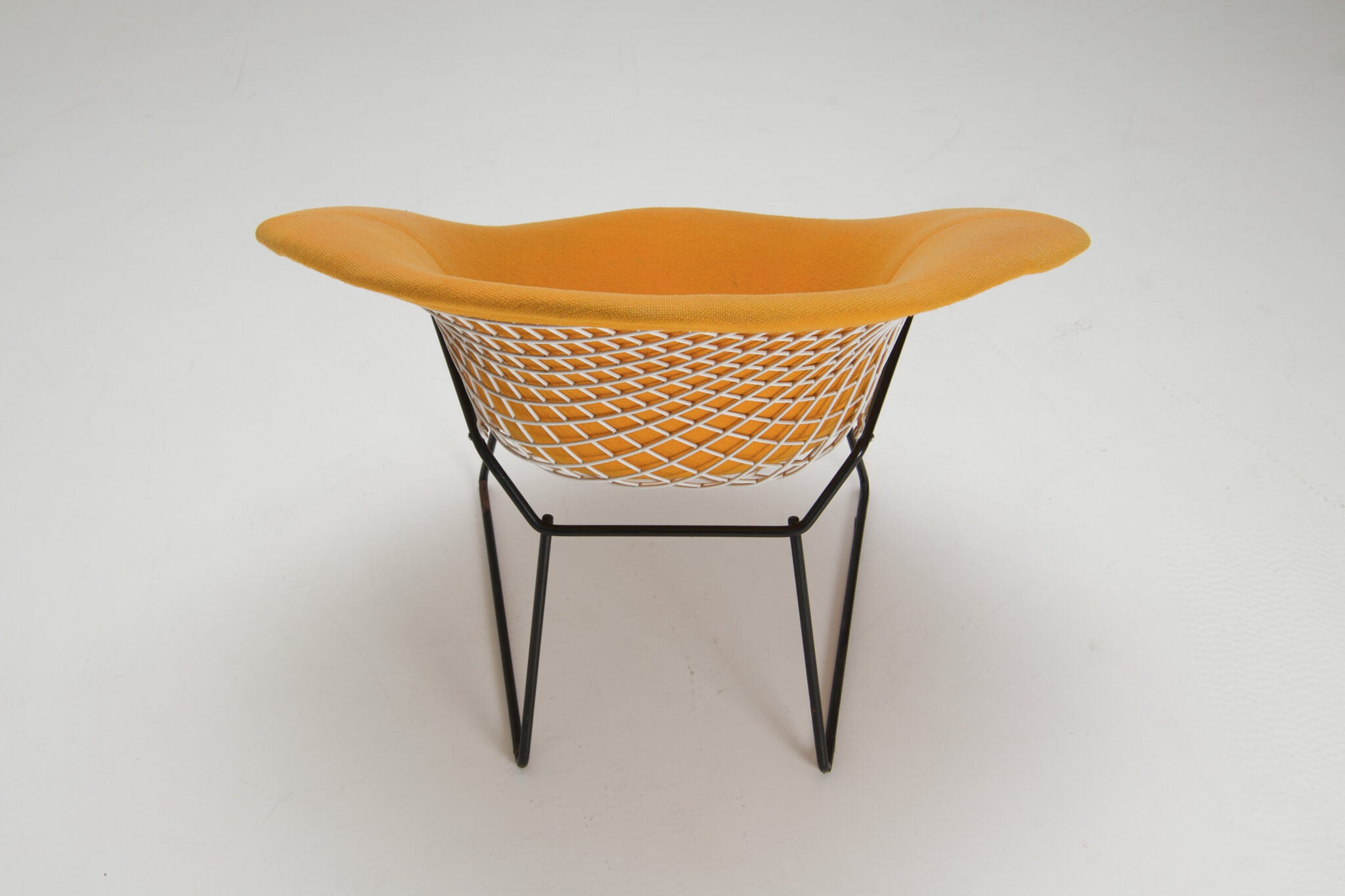 Harry Bertoia Diamond Chair – Yellow Upholstery