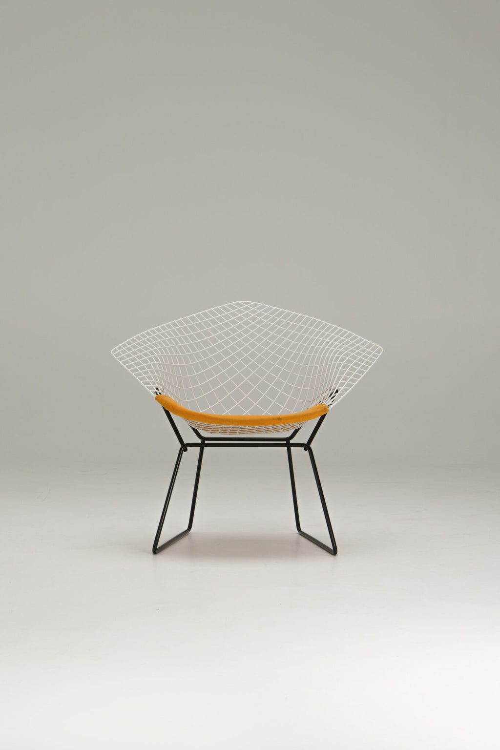 Harry Bertoia Diamond Chair – Yellow Seatpad
