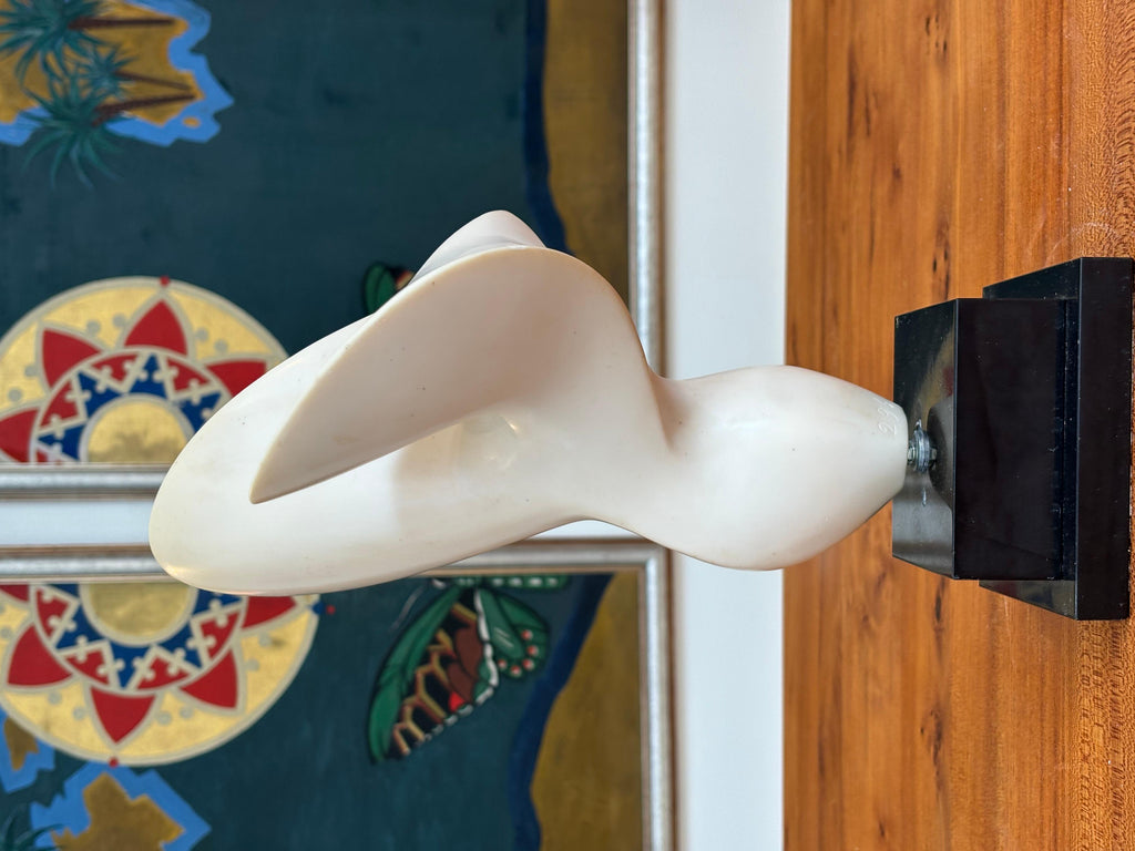 Beautiful Antoine Poncet sculpture. Edition in resin at 500 exemplaries