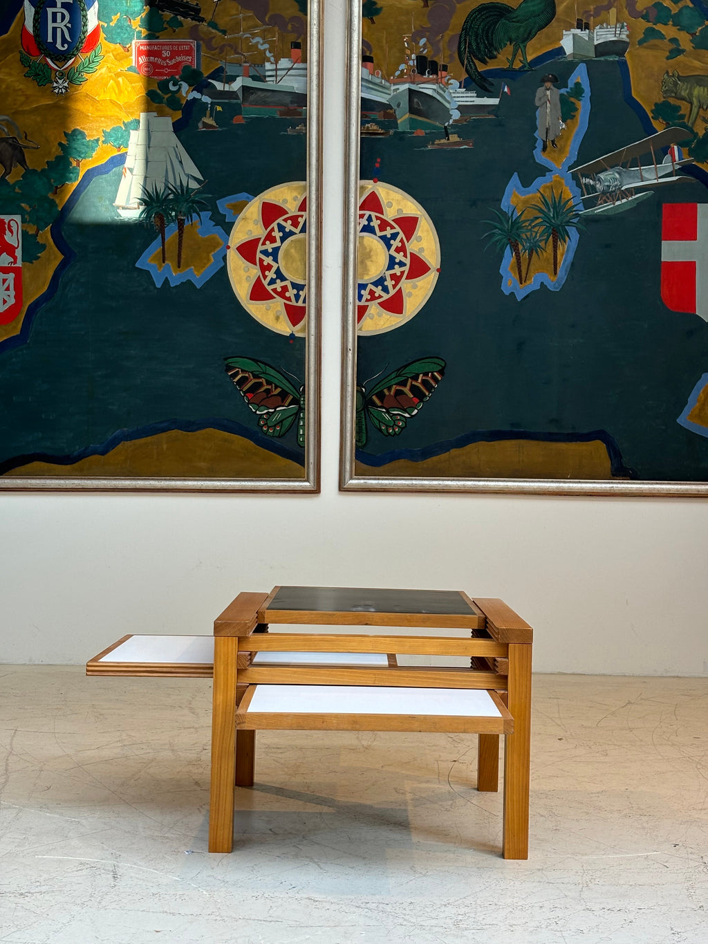 Modulable Coffee tablewith three top by Bernard Vuarnesson, circa 1970