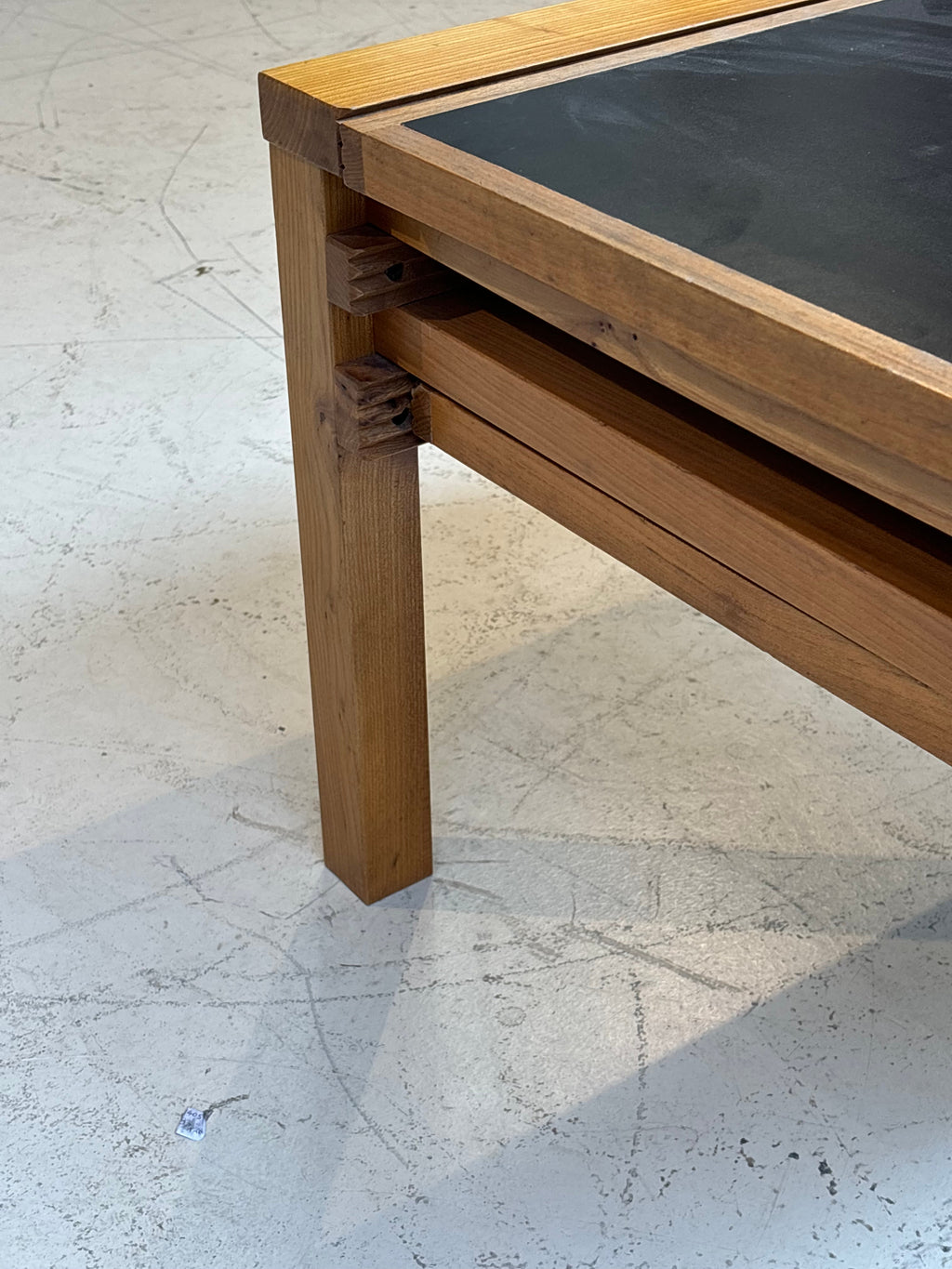 Modulable Coffee tablewith three top by Bernard Vuarnesson, circa 1970
