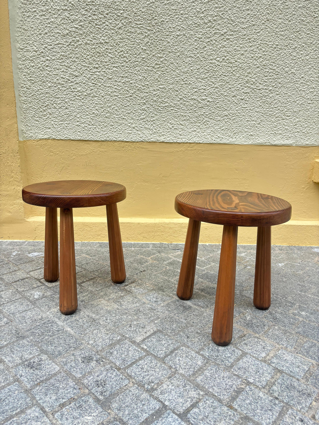 Stools « UTÖ » by Axel Einar Hjorth
