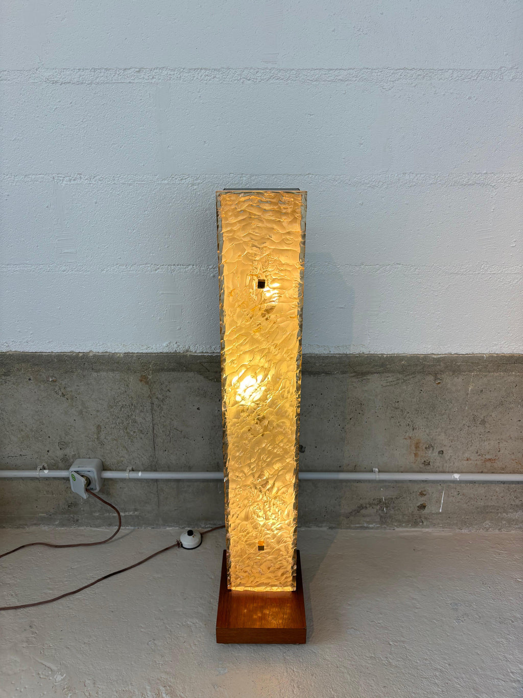 Floorlamp in résin by Dallux