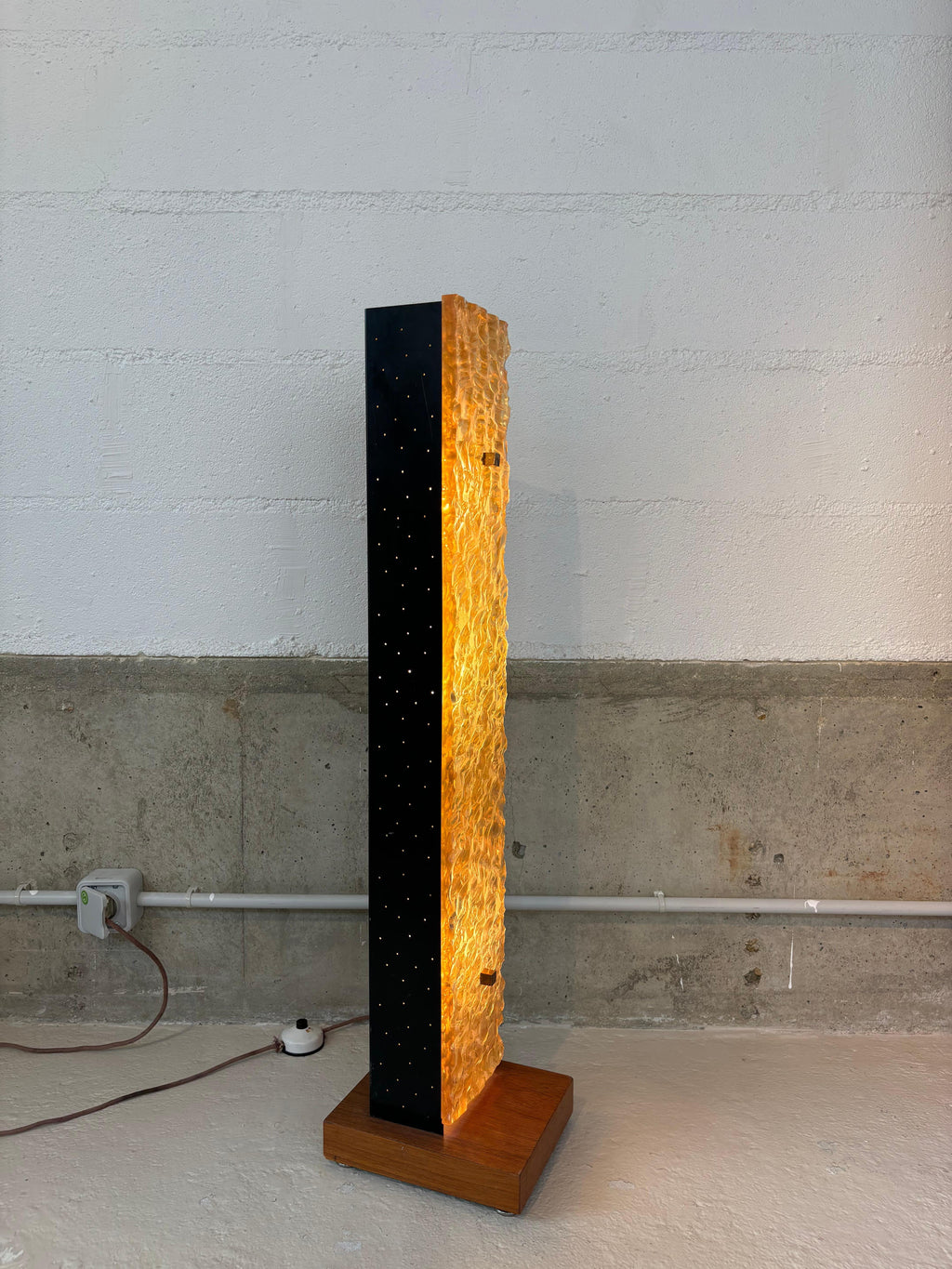 Floorlamp in résin by Dallux