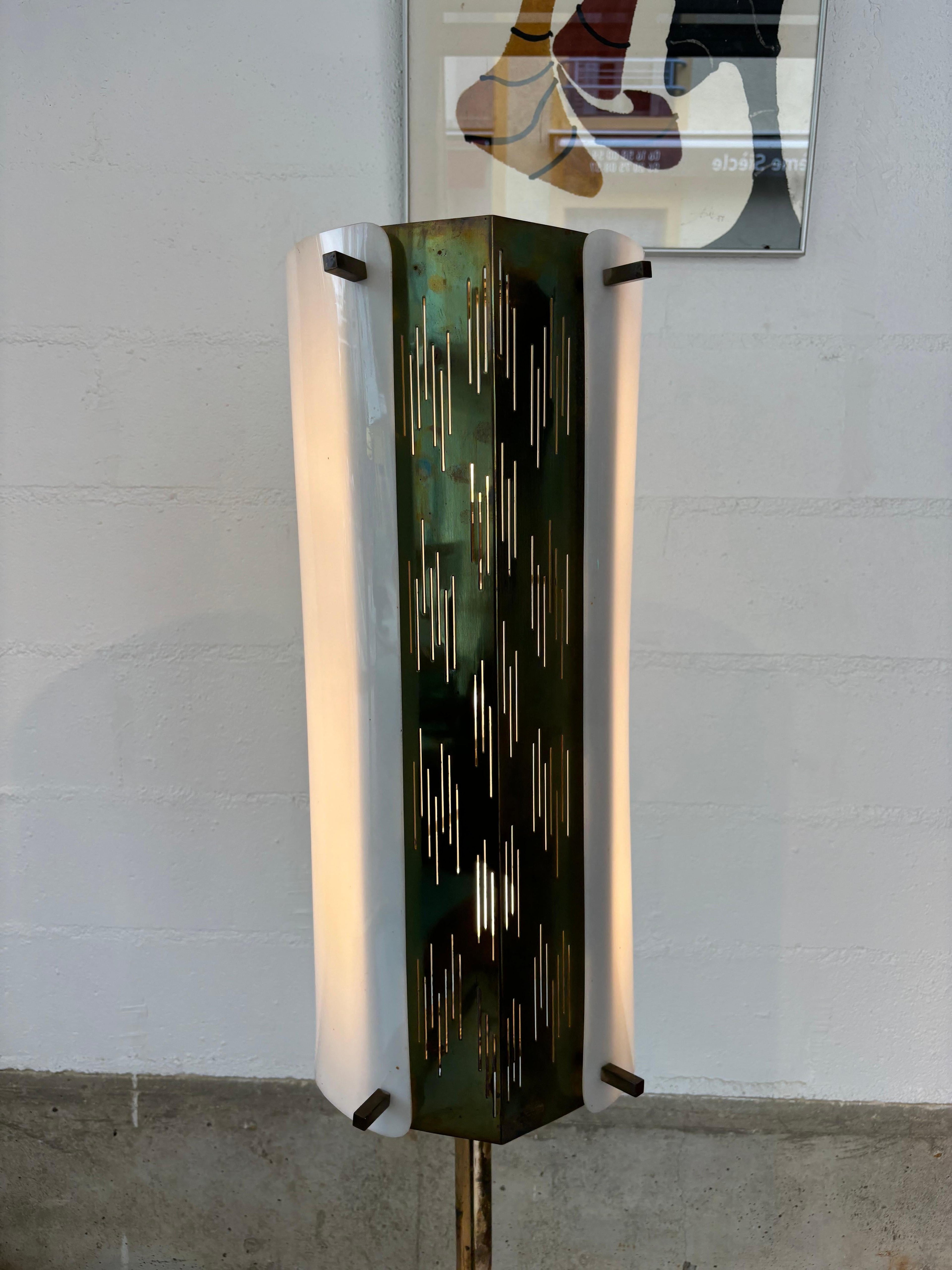 Beautiful floorlamp by Arlus