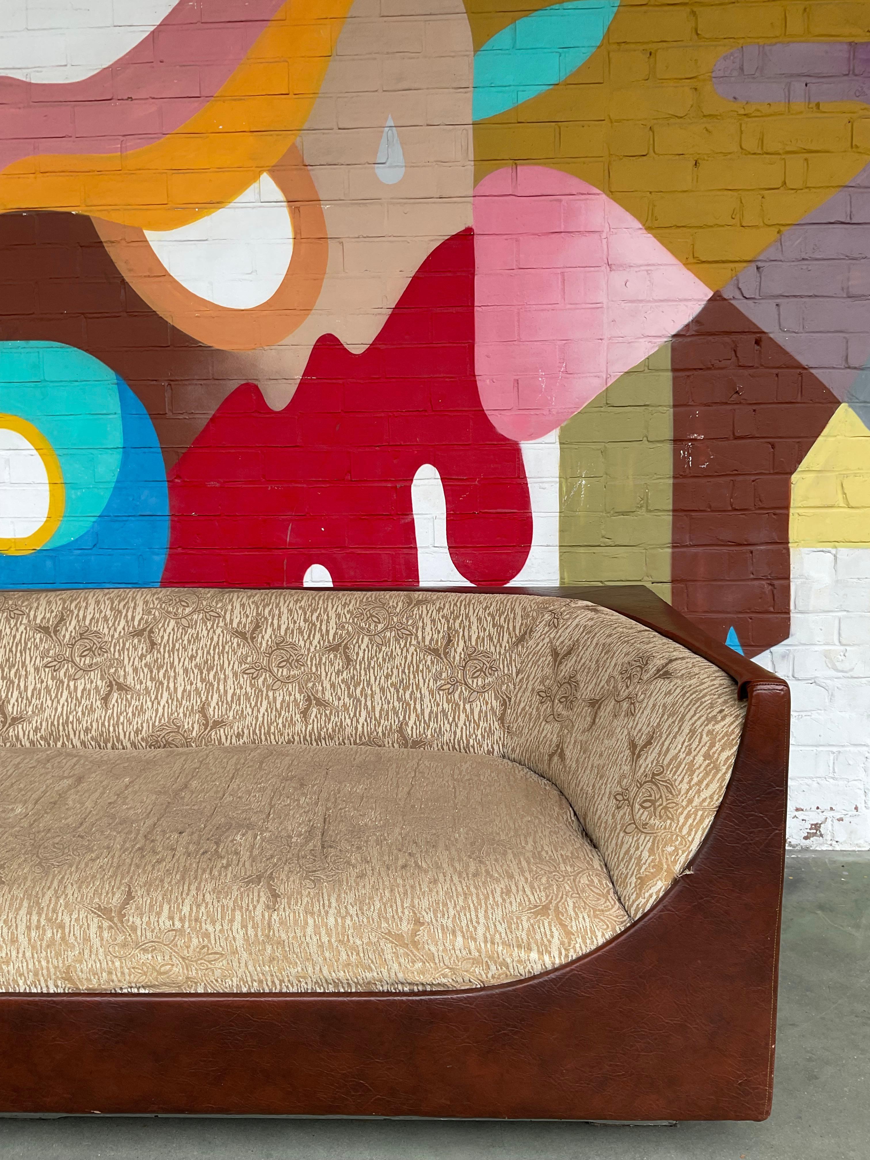 Cubo sofa by Jorge Zalszupin