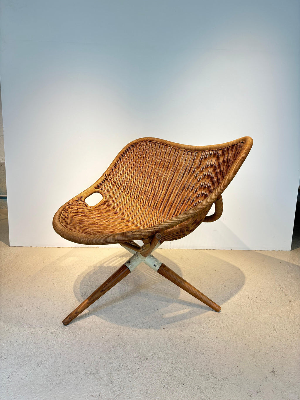 Chistera easy chair by Joseph André Motte