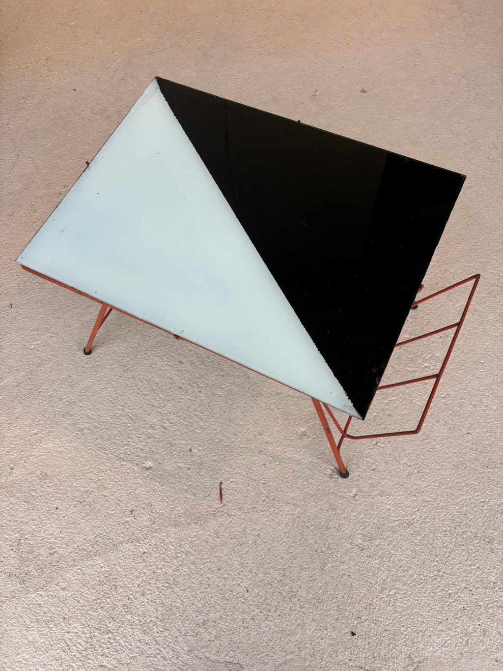 Side table with Magazine Rack by Abraham Palatnik