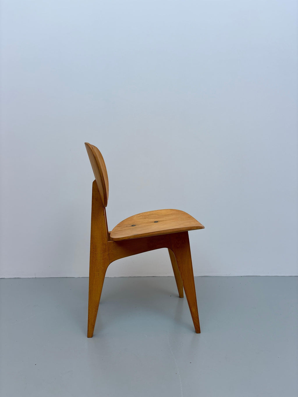 Junzo Sakakura chair