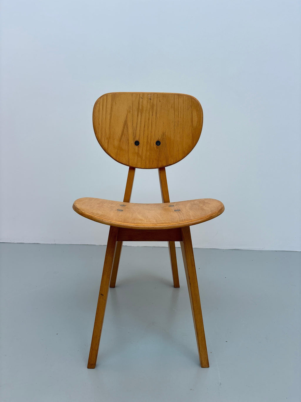 Junzo Sakakura chair